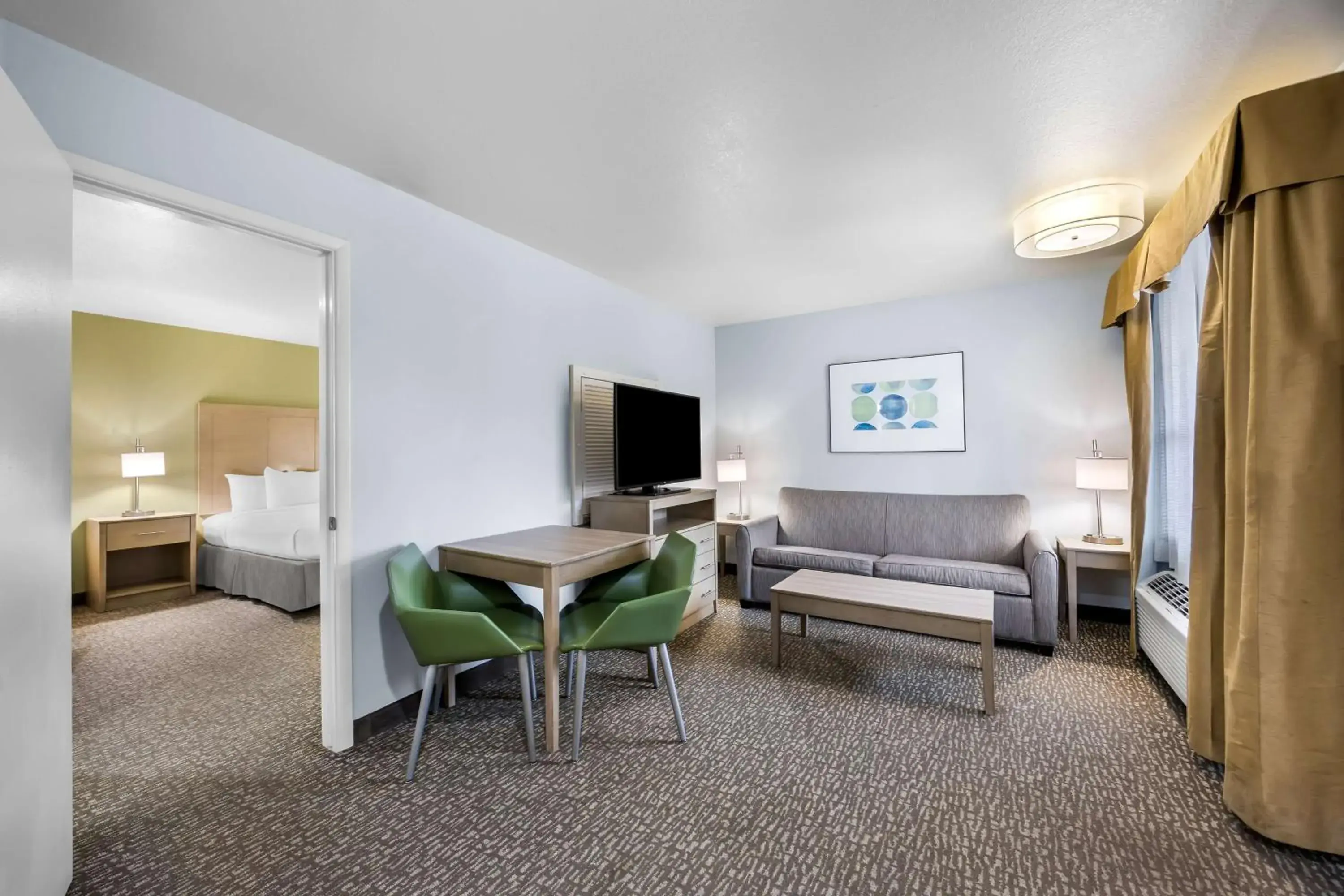 Photo of the whole room, Bed in Best Western Grants Pass Inn Photo of the whole room, Bed in Best Western Grants Pass Inn