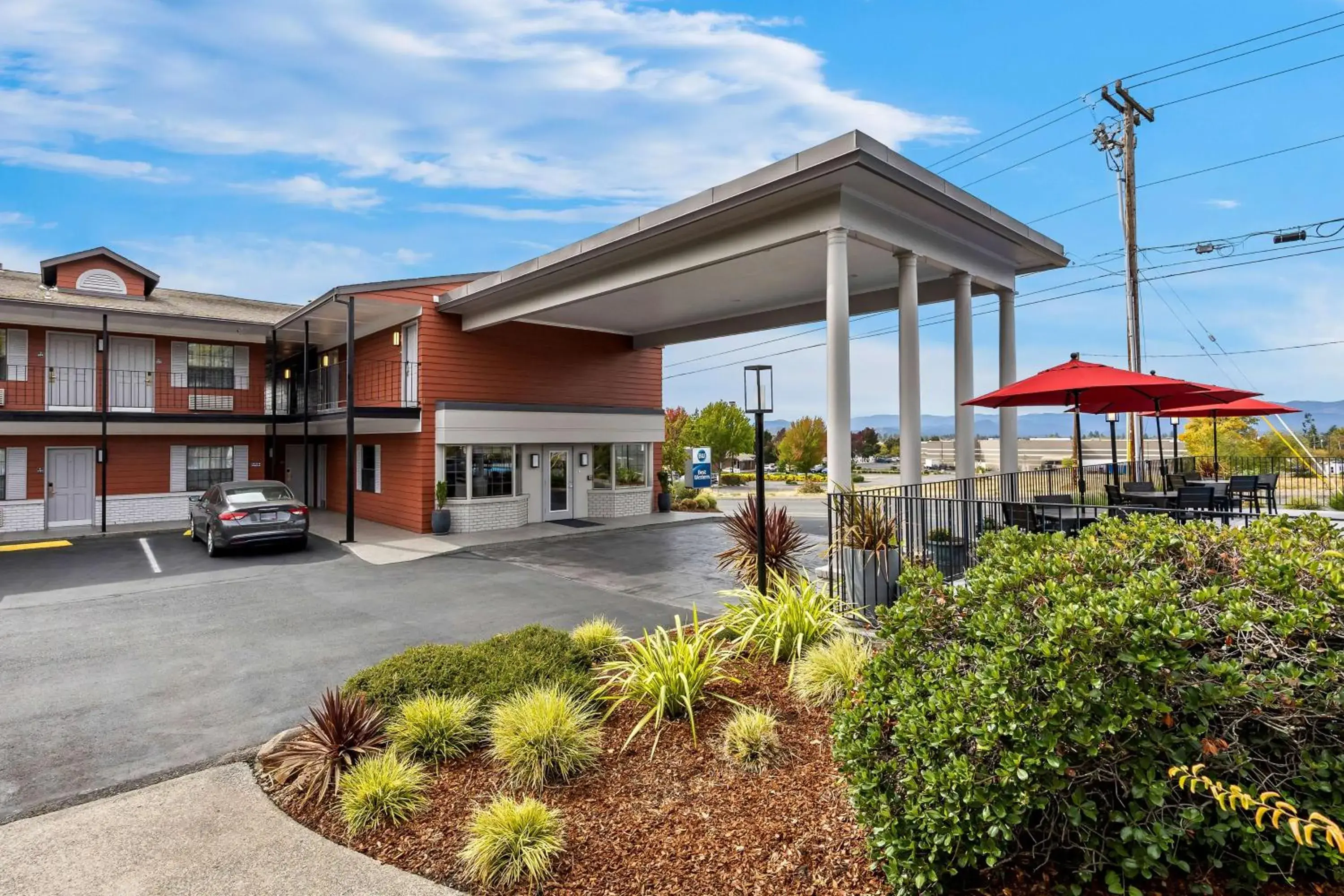 Property building in Best Western Grants Pass Inn Property building in Best Western Grants Pass Inn