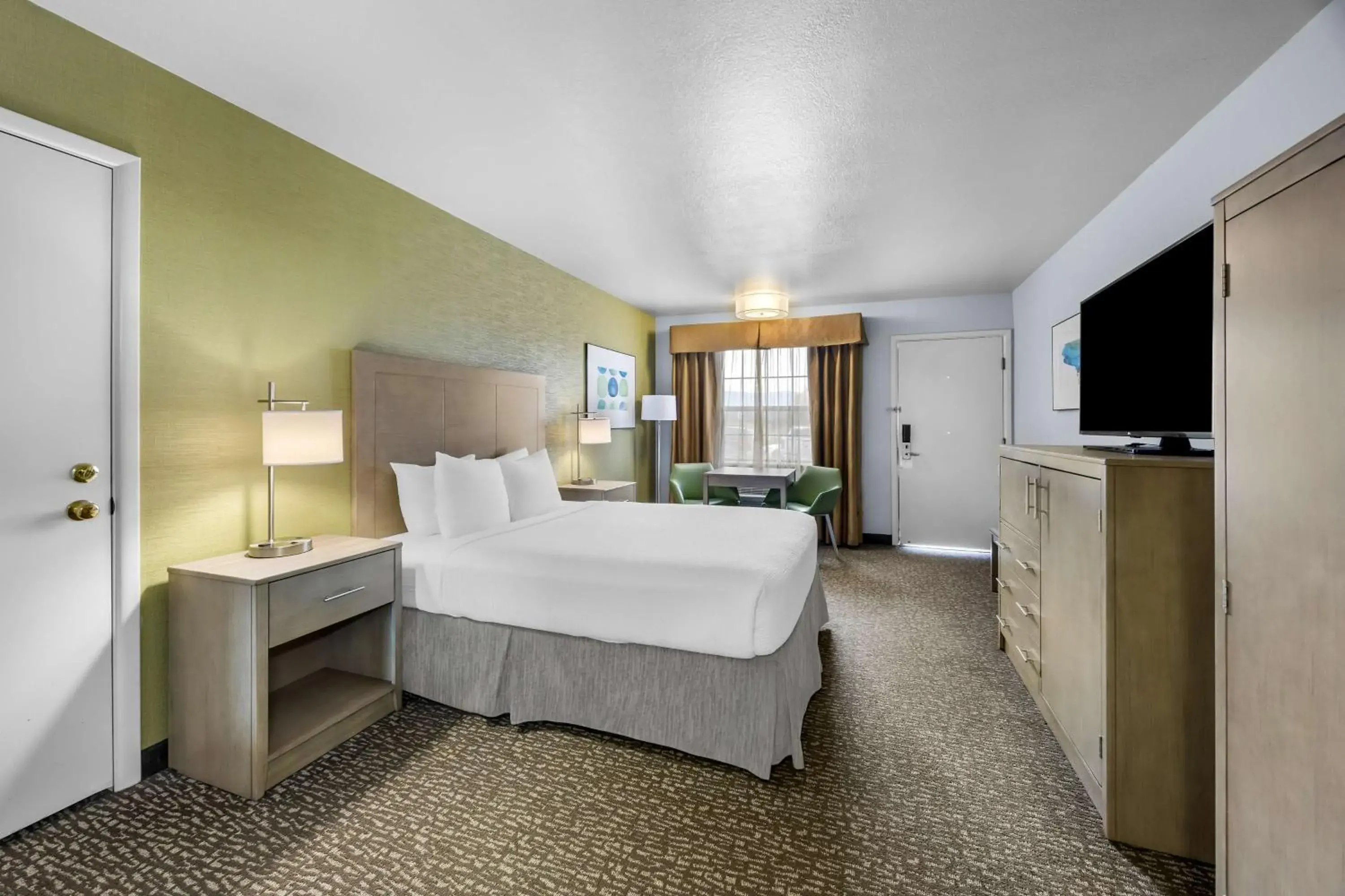 Bedroom, Bed in Best Western Grants Pass Inn Bedroom, Bed in Best Western Grants Pass Inn