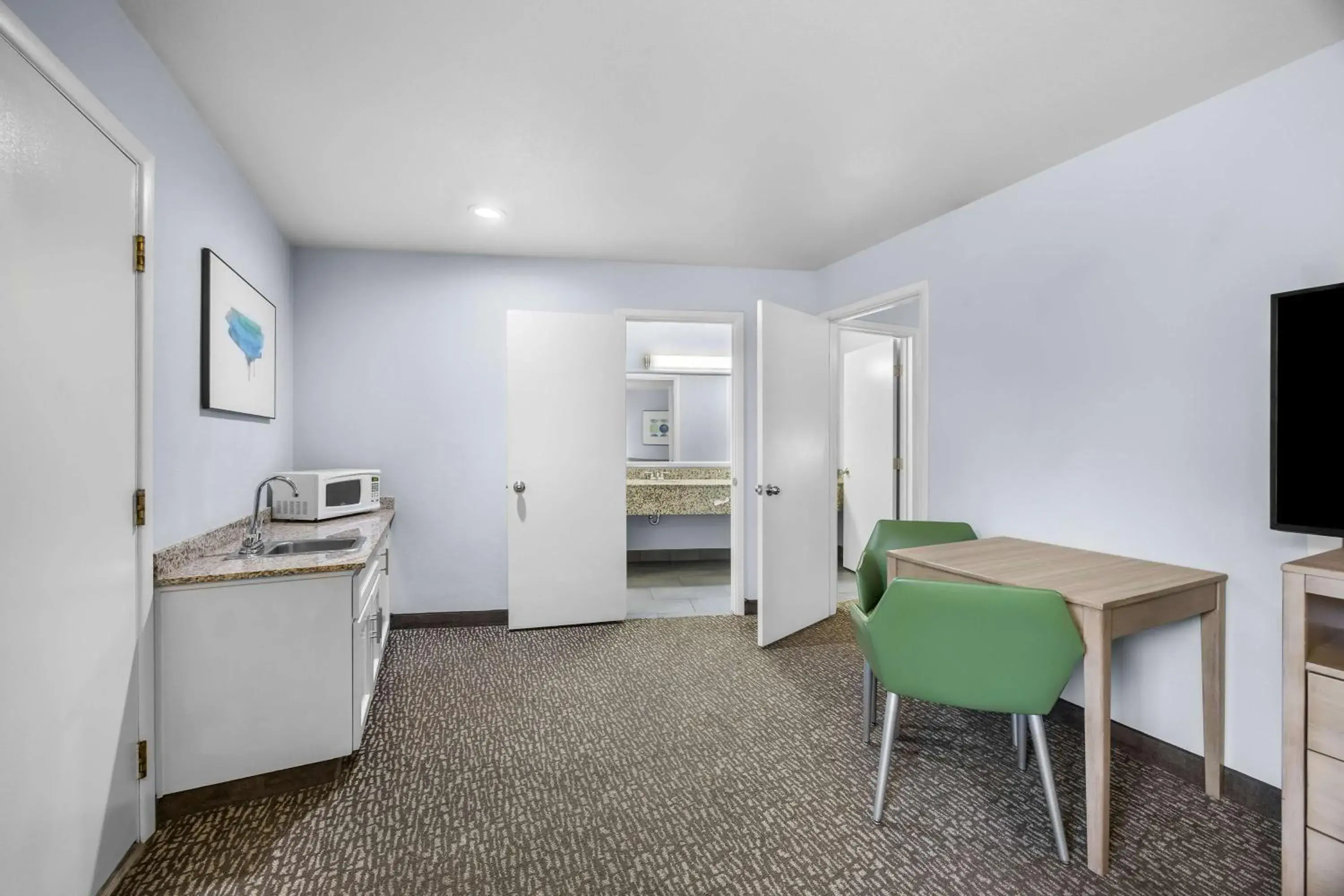 Photo of the whole room in Best Western Grants Pass Inn Photo of the whole room in Best Western Grants Pass Inn