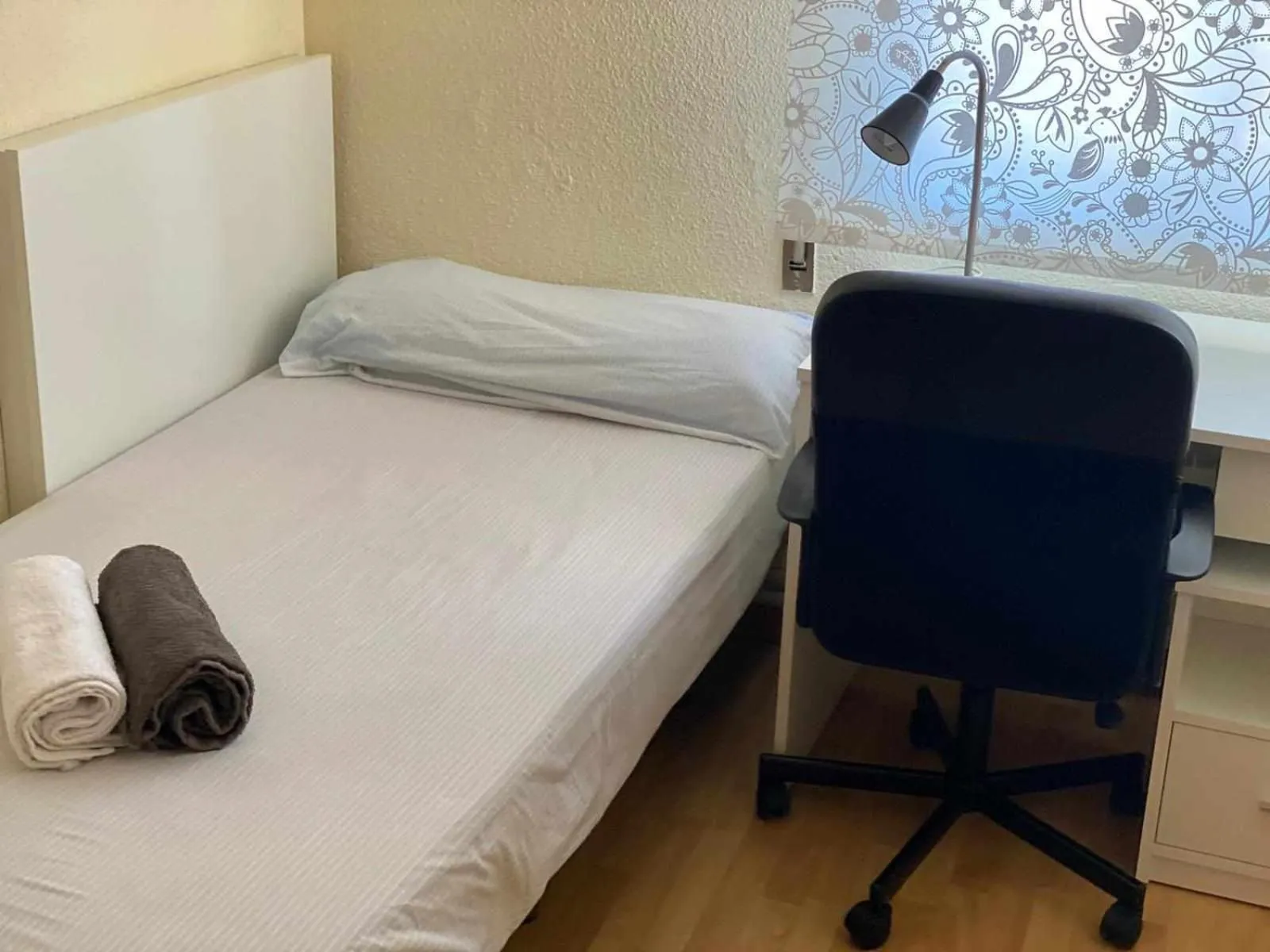 Bed in Residencia 12 OCTUBRE