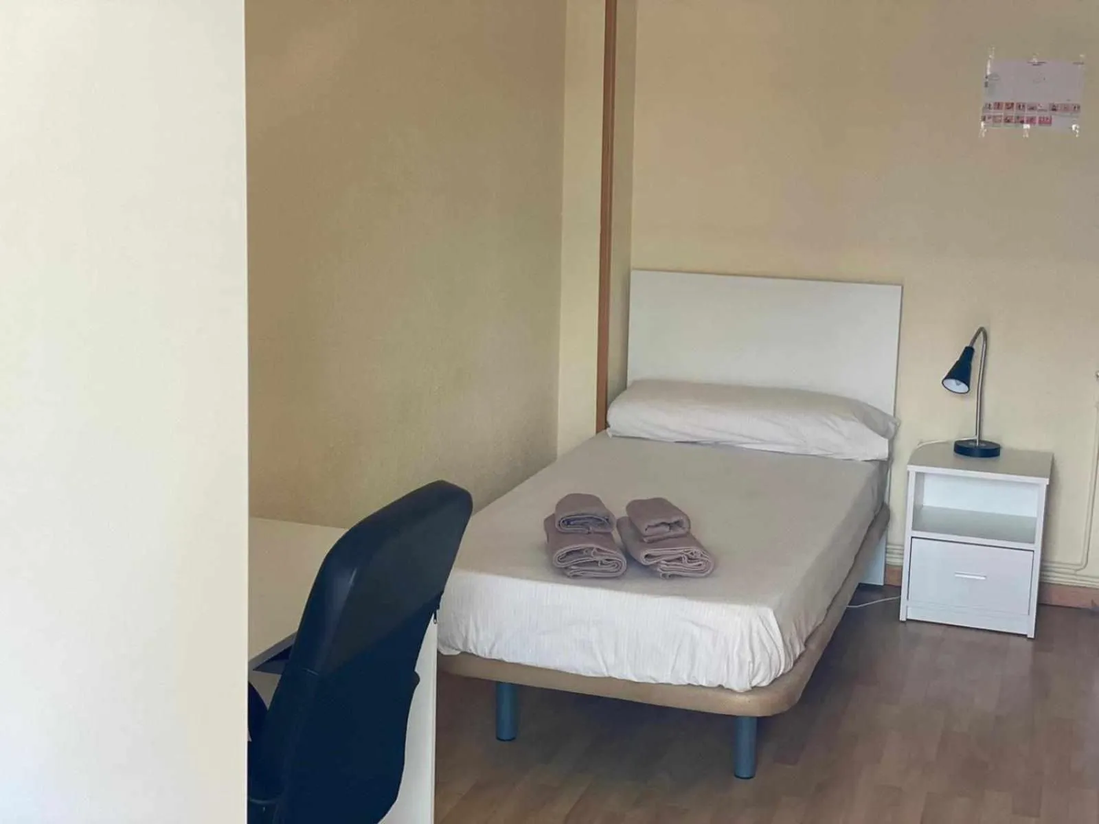 Bed in Residencia 12 OCTUBRE