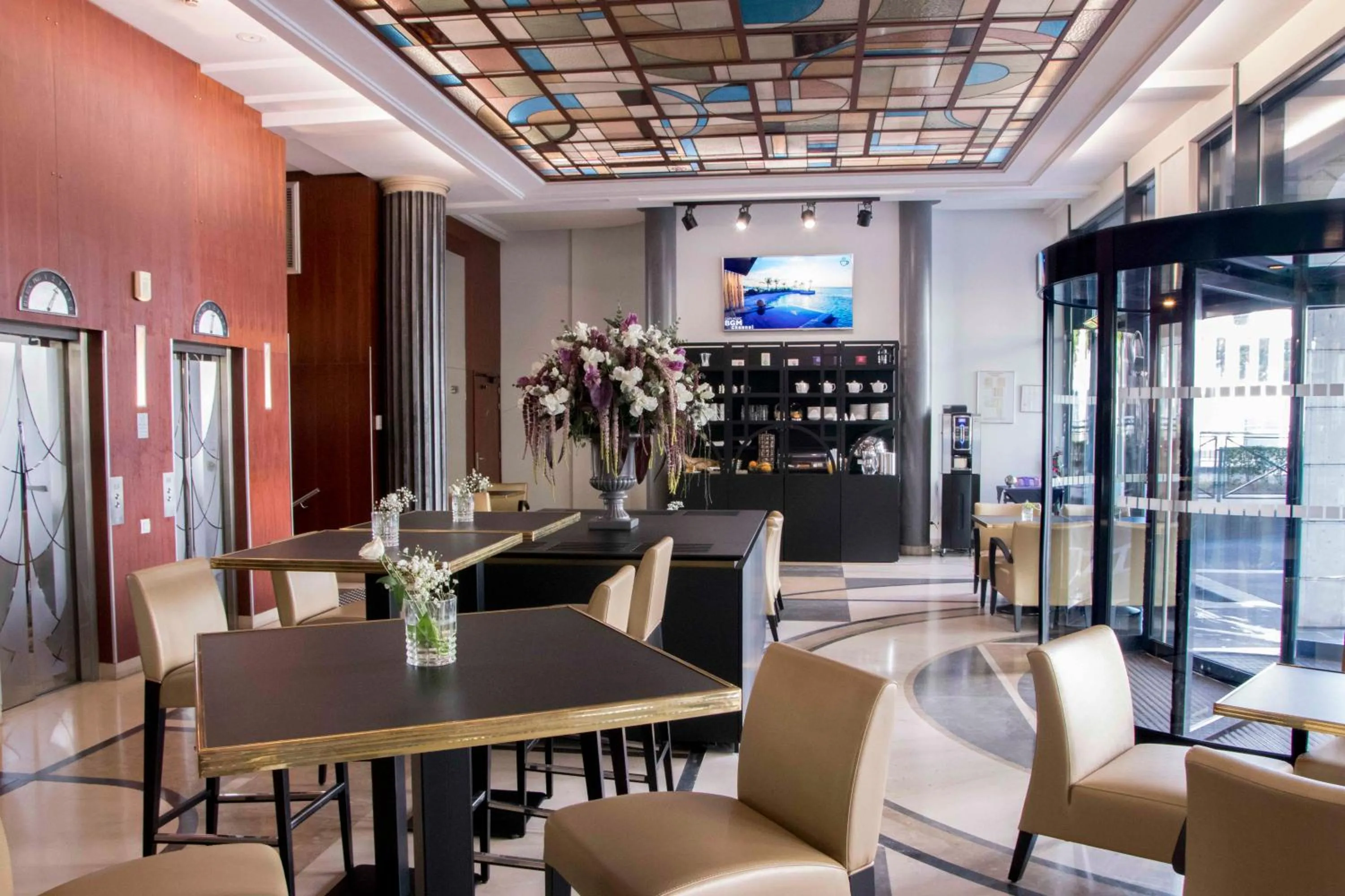 Lounge or bar in Hotel Art Deco Euralille