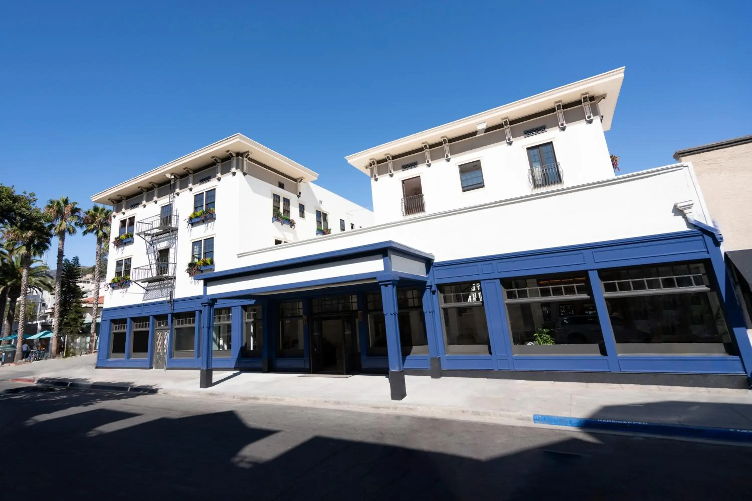 Property building in Hotel Atwater Property building in Hotel Atwater