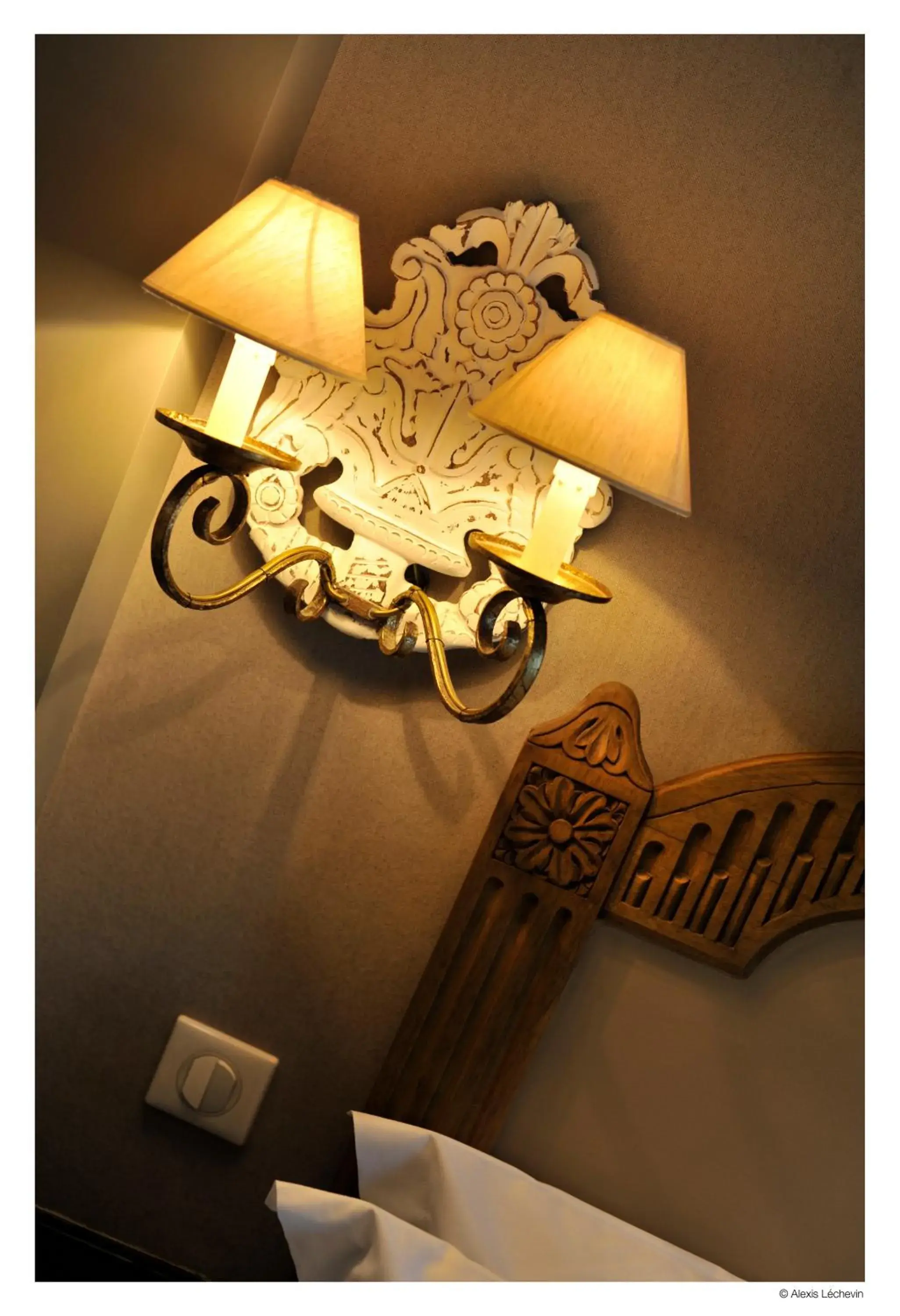 Bedroom in Hotel De La Treille Bedroom in Hotel De La Treille