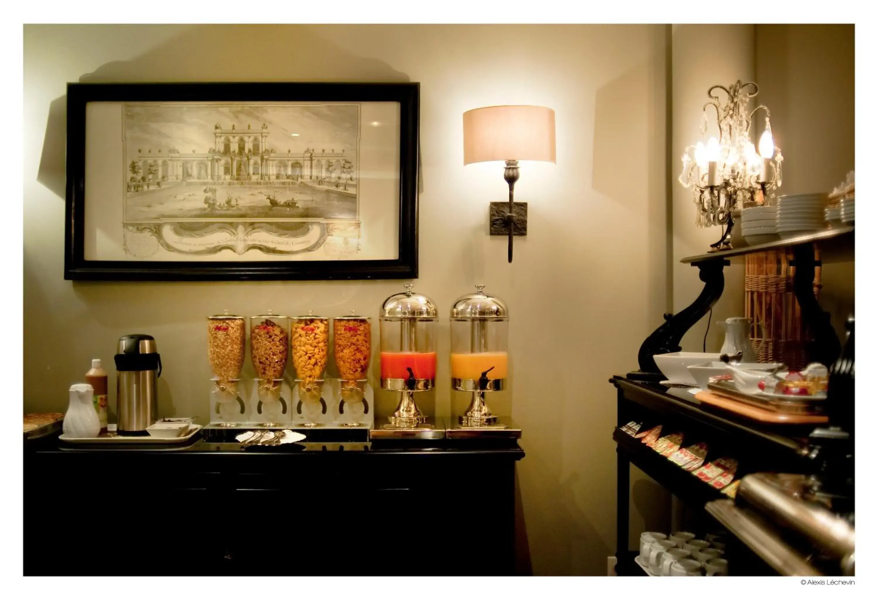 Restaurant/places to eat in Hotel De La Treille Restaurant/places to eat in Hotel De La Treille