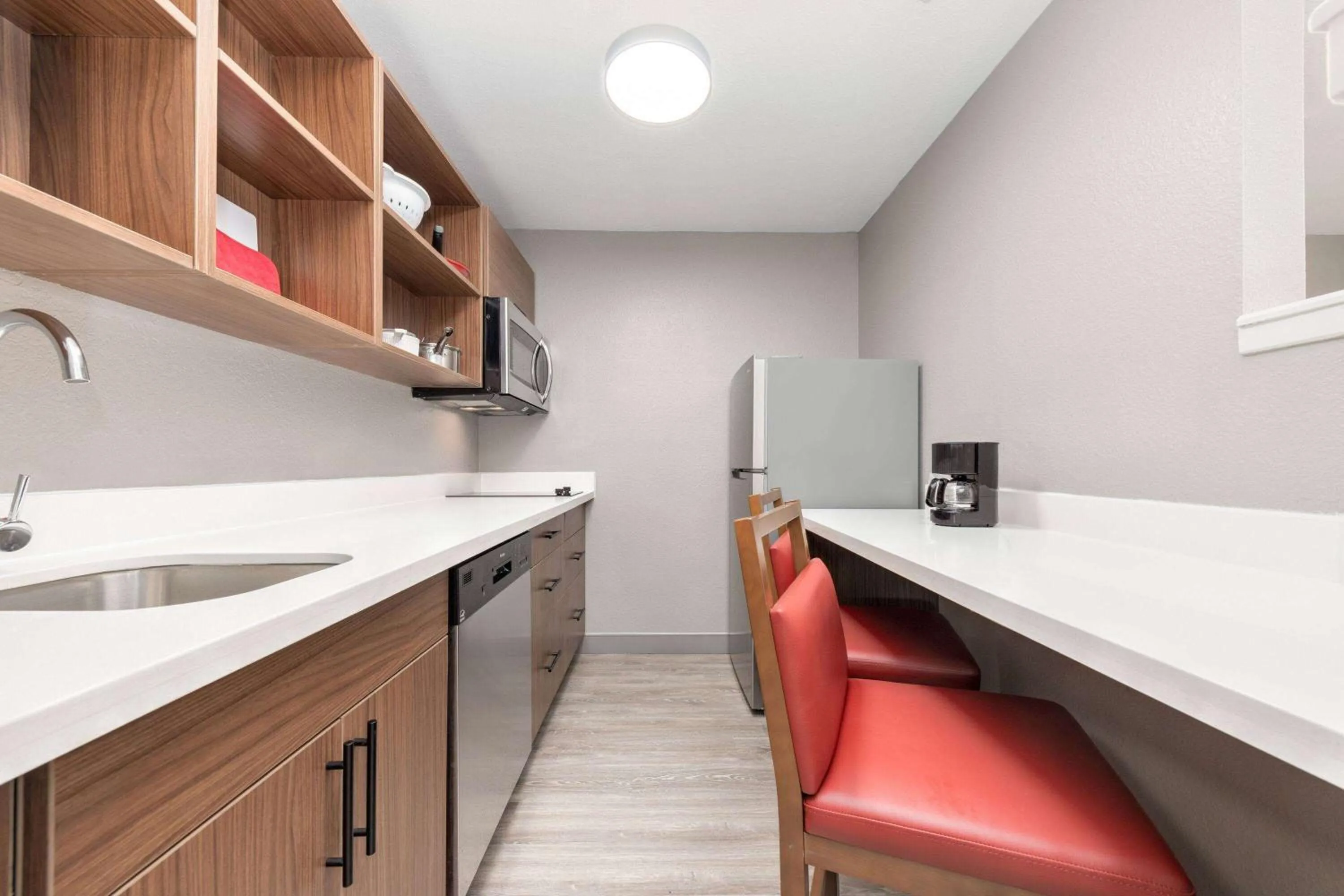 Photo of the whole room in Hawthorn Extended Stay by Wyndham Bedford - Dallas