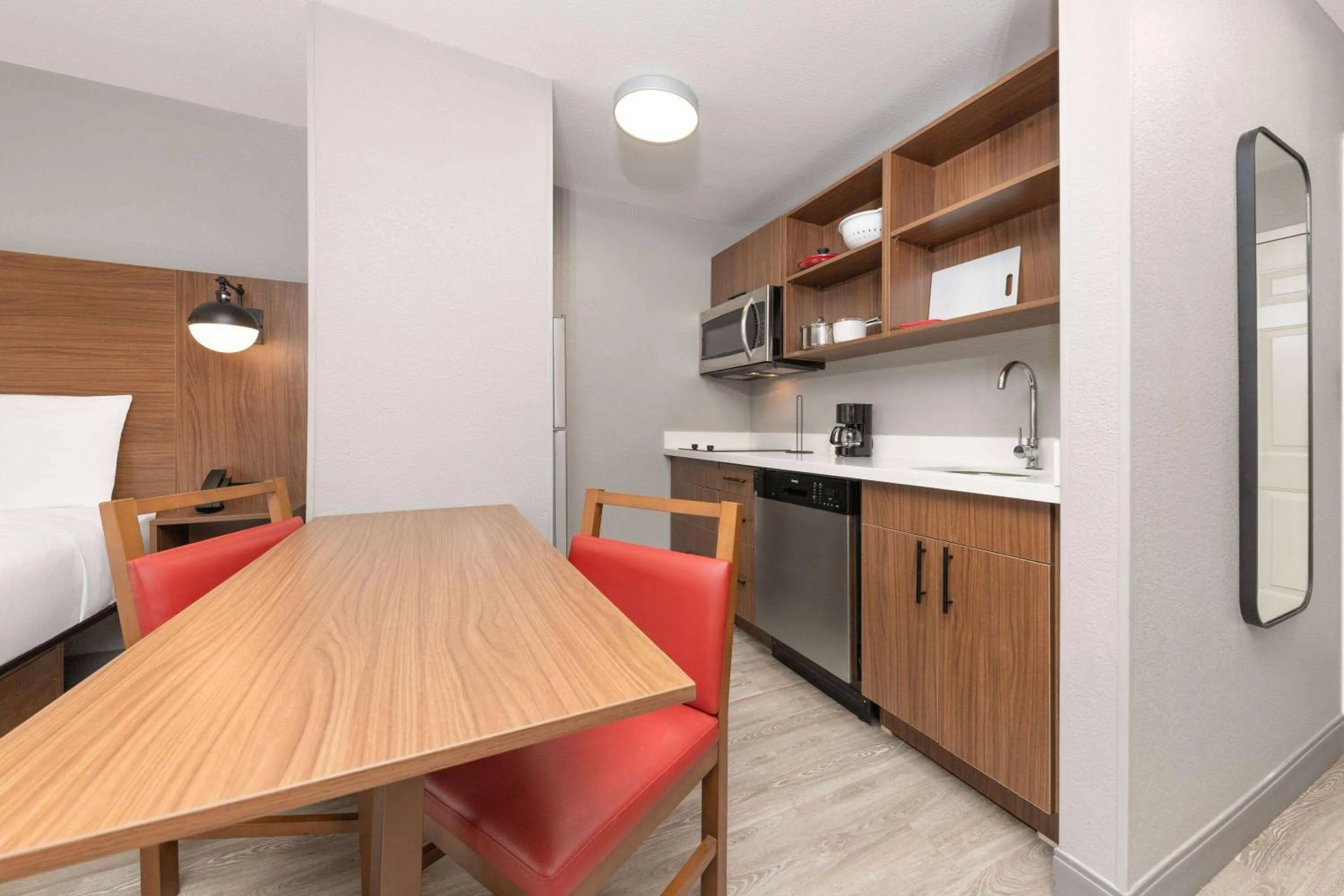 Photo of the whole room in Hawthorn Extended Stay by Wyndham Bedford - Dallas