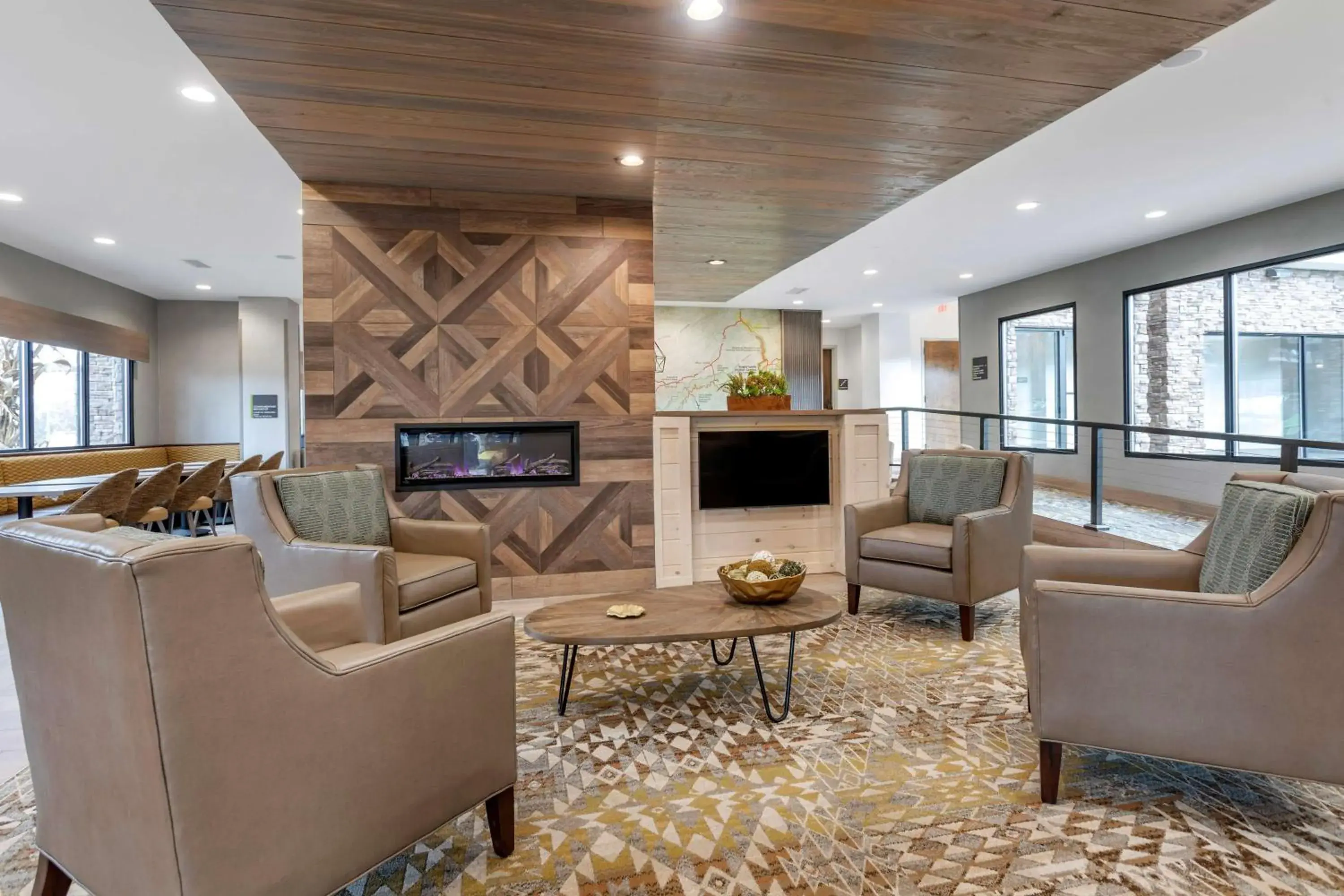 Lobby or reception in Best Western Plus Apple Valley Lodge Pigeon Forge Lobby or reception in Best Western Plus Apple Valley Lodge Pigeon Forge