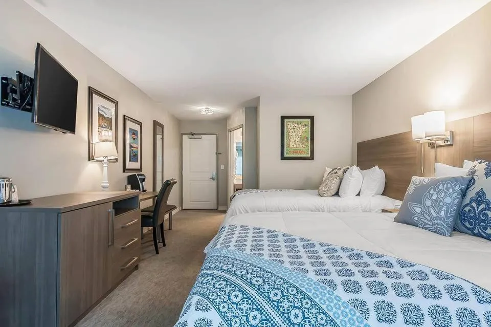 Bed in Lakes Inn at Dunvilla