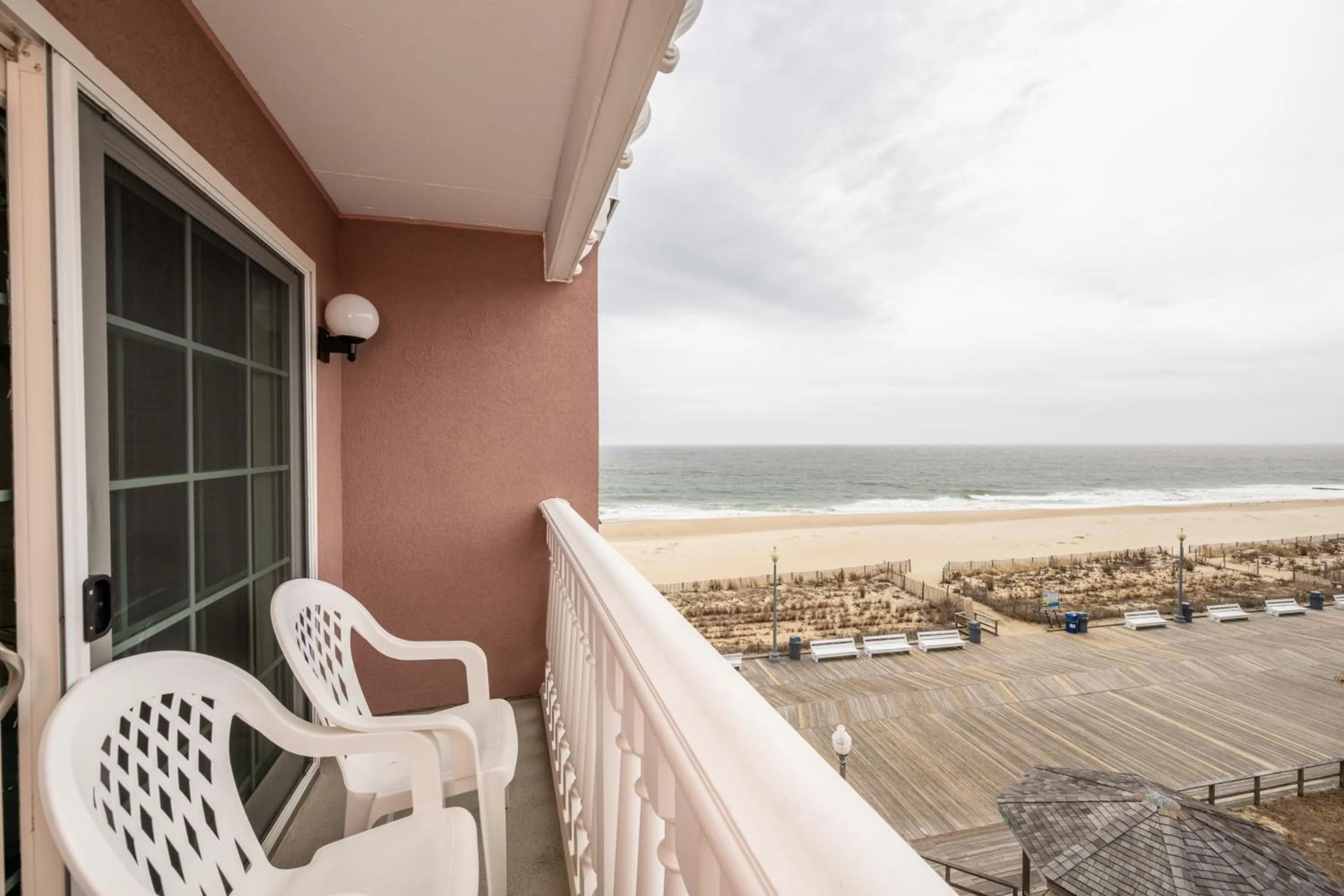 Balcony/Terrace in Boardwalk Plaza Hotel