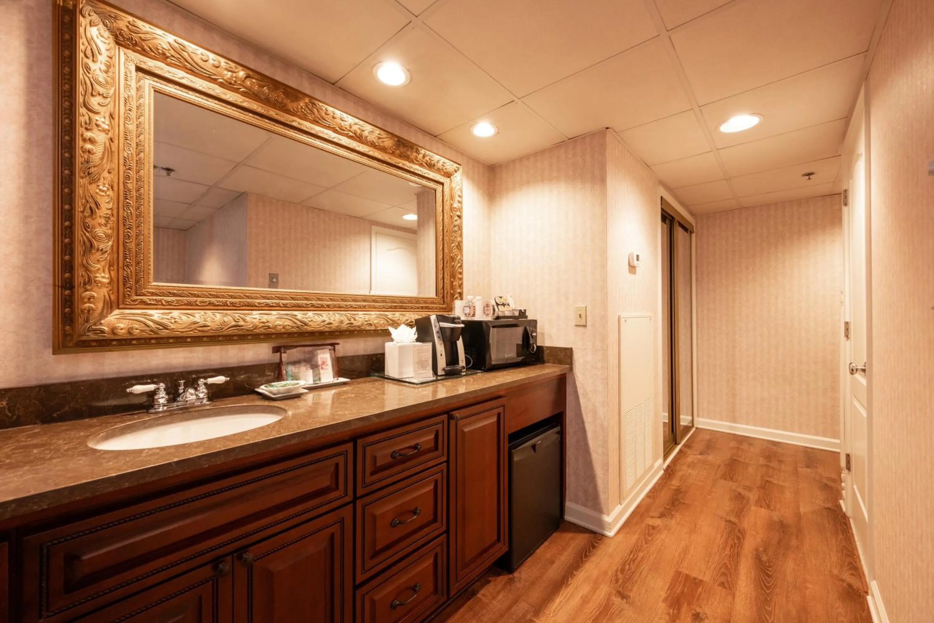 Bathroom in Boardwalk Plaza Hotel