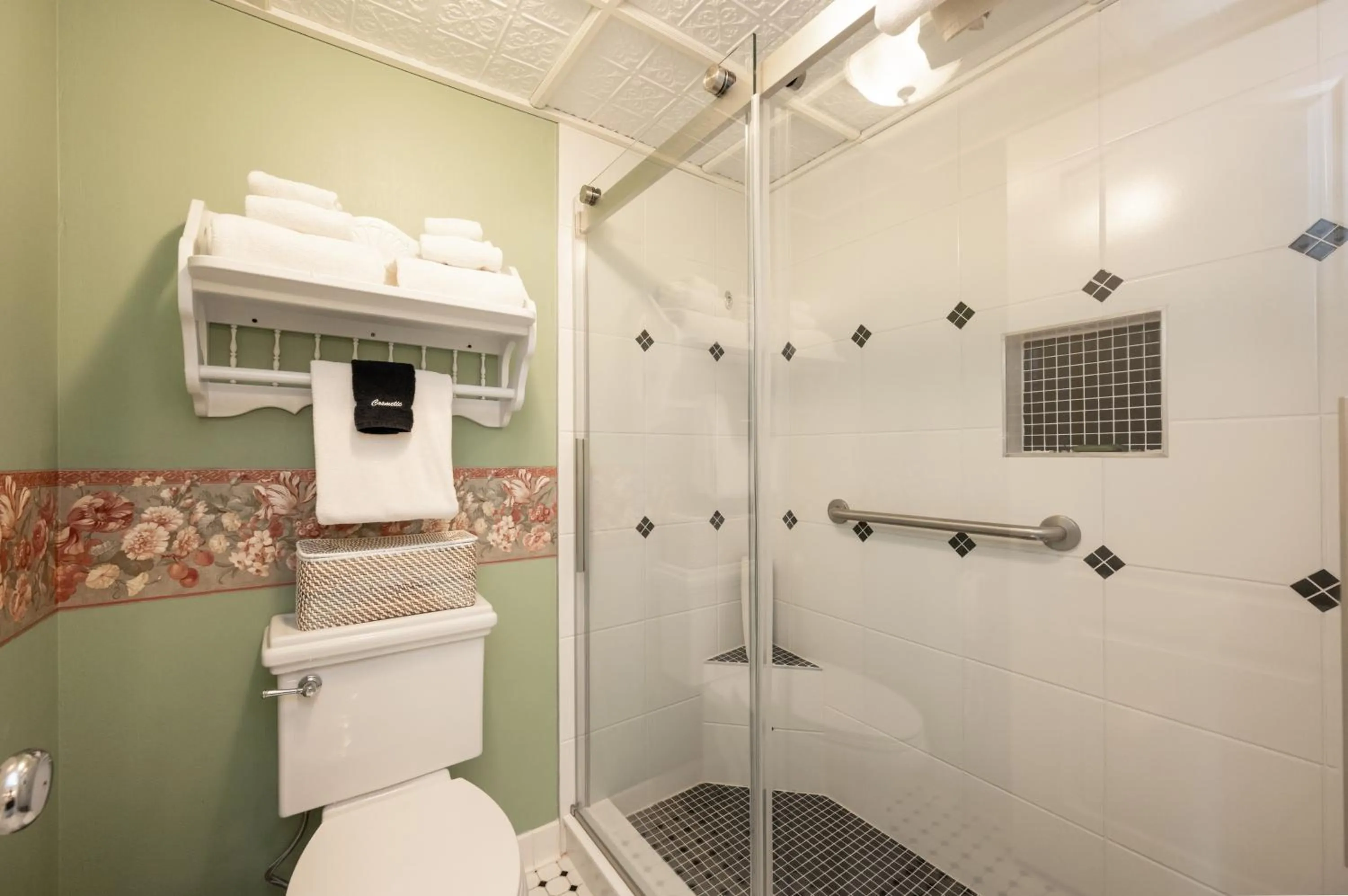 Bathroom in Boardwalk Plaza Hotel