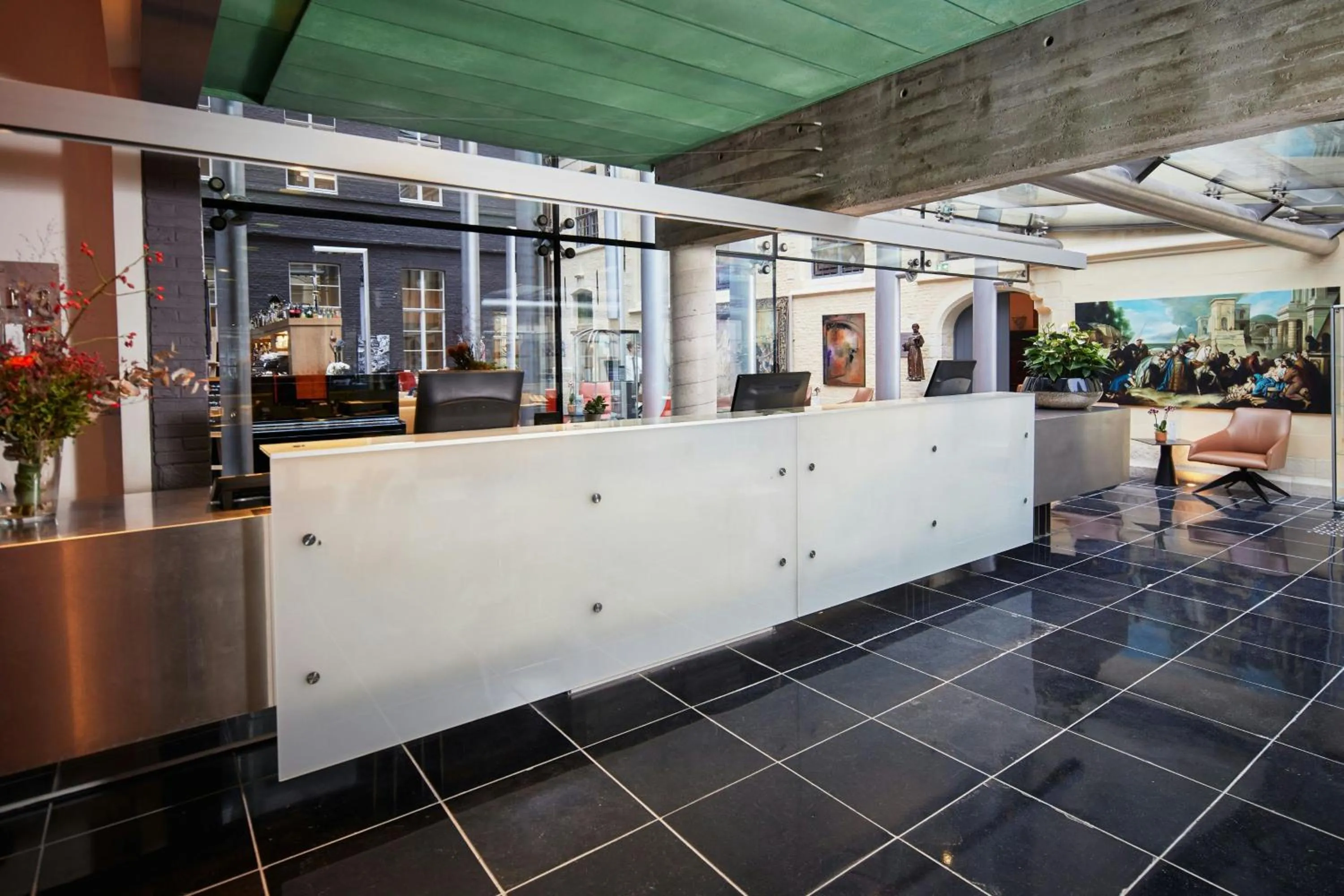 Lobby or reception in L'Hermitage Gantois, Autograph Collection