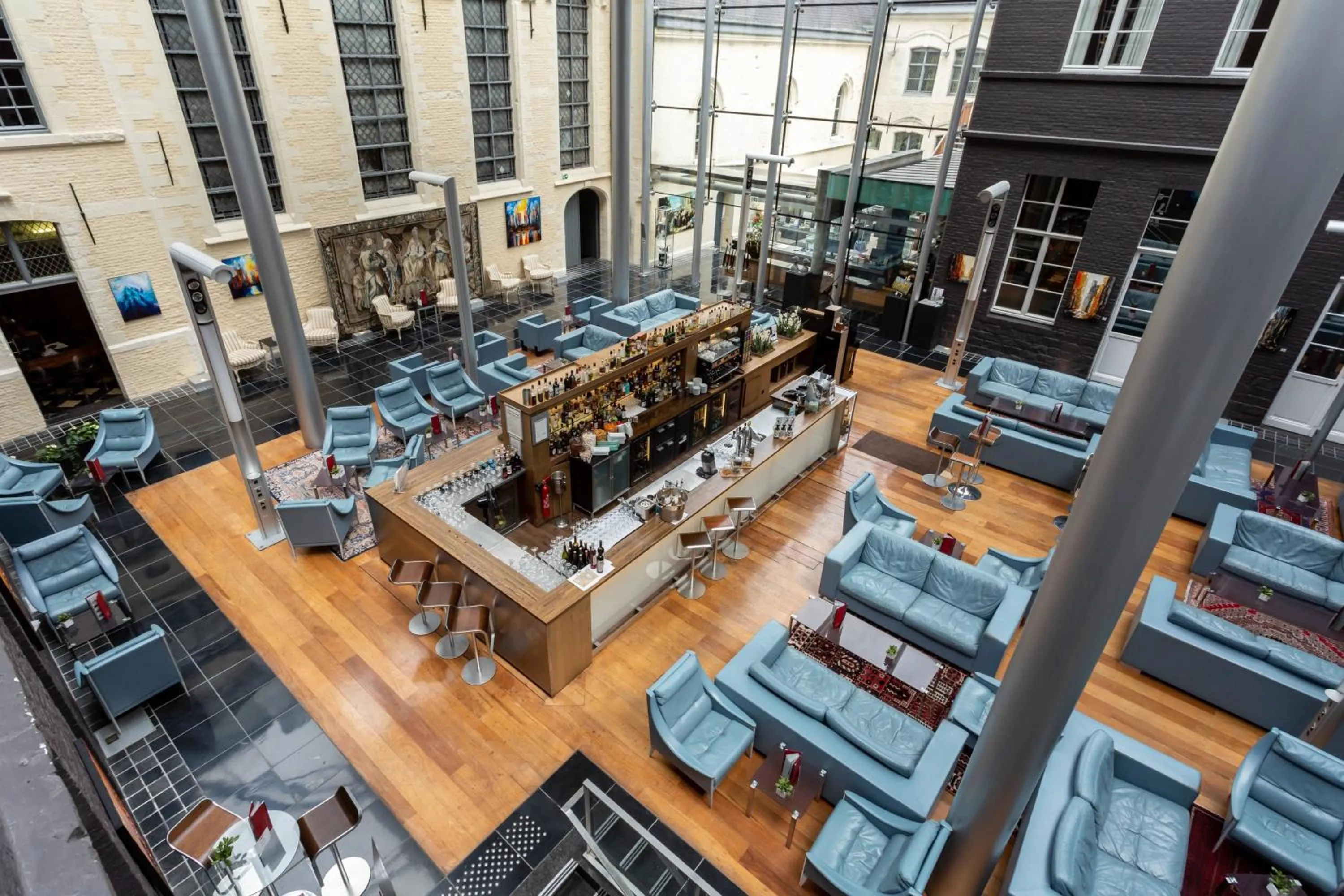 Lounge or bar in L'Hermitage Gantois, Autograph Collection