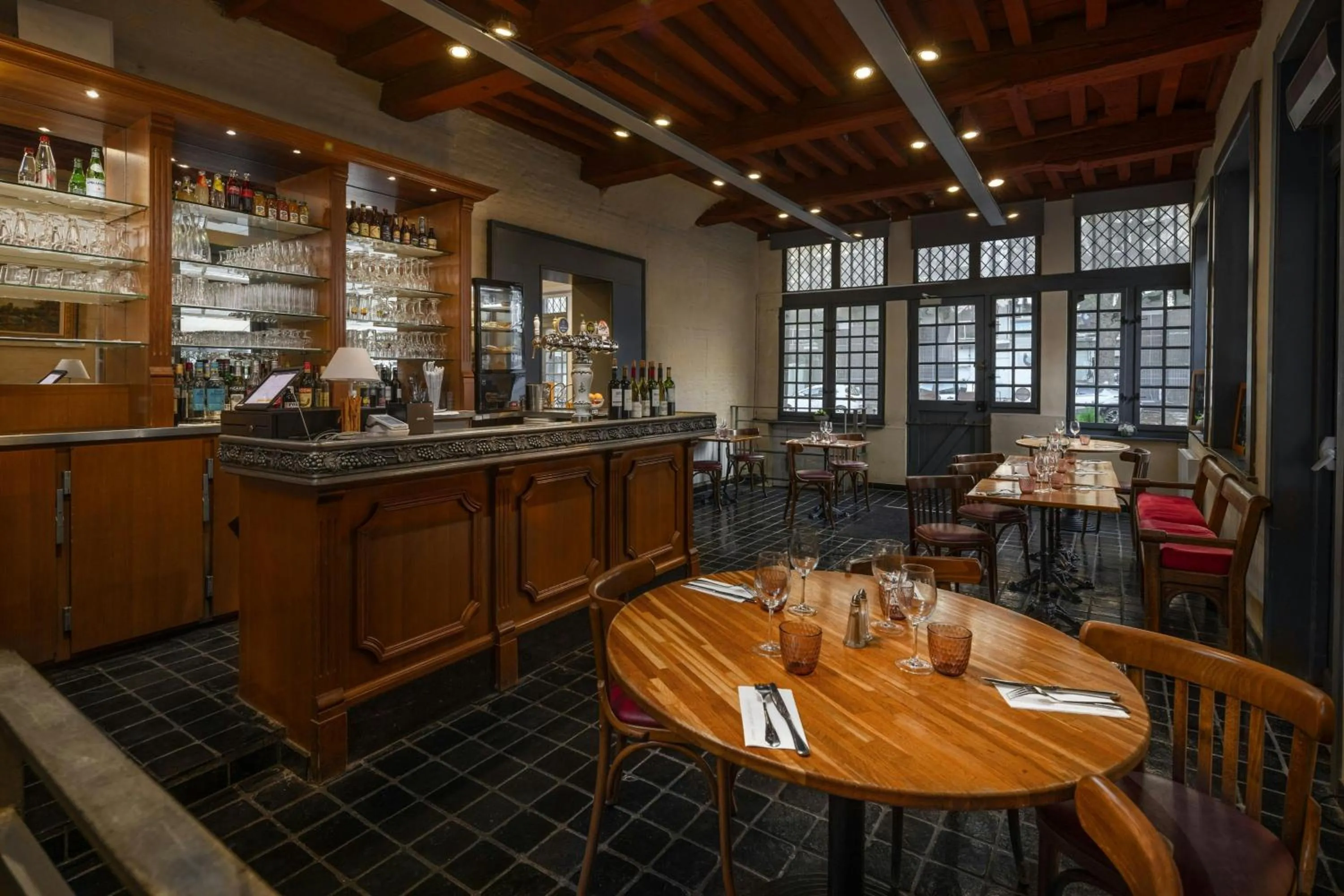 Lounge or bar in L'Hermitage Gantois, Autograph Collection