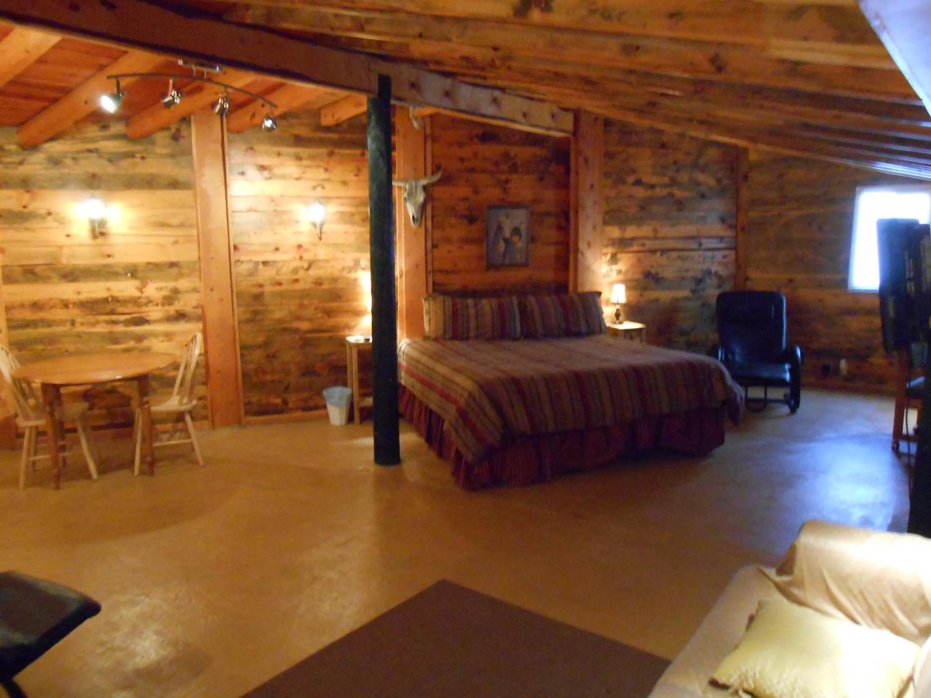 Photo of the whole room, Bed in Redrock Country Inn