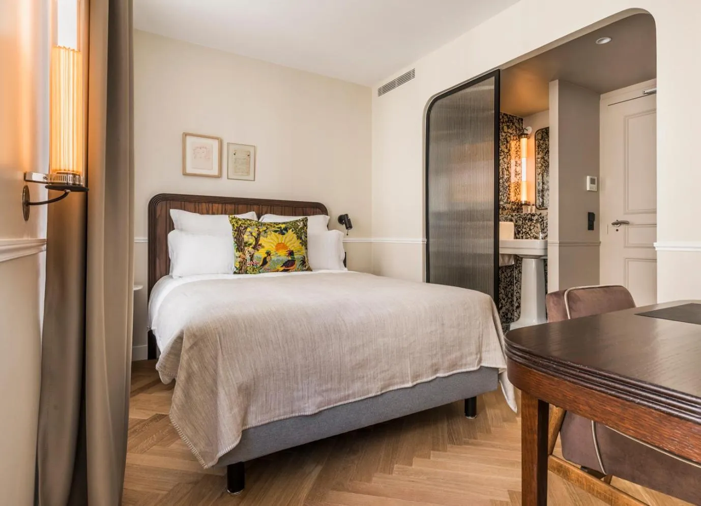 Bedroom, Bed in Hôtel Chamar