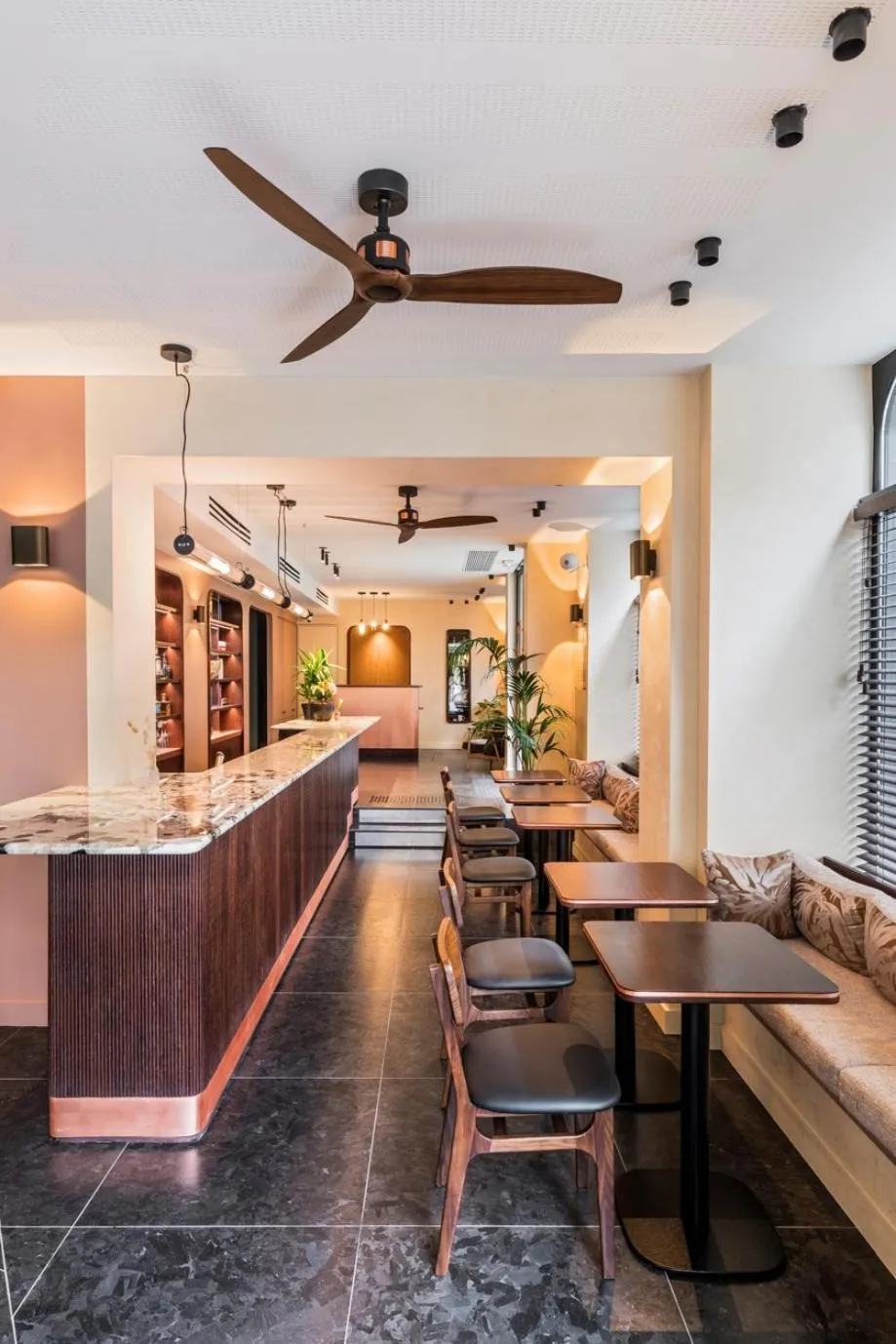 Lounge or bar in Hôtel Chamar