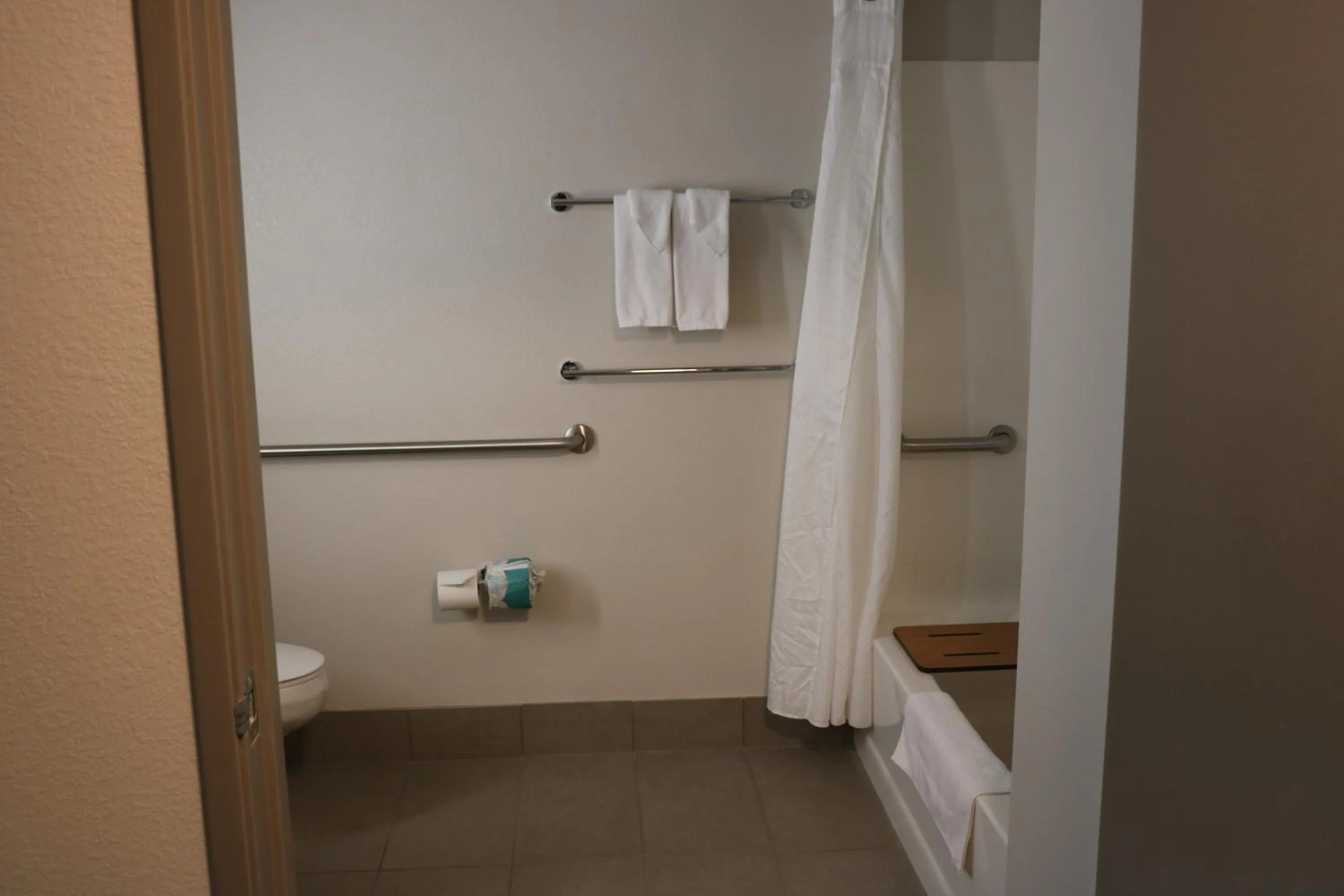 Bathroom in Holiday Inn Express & Suites Marquette by IHG