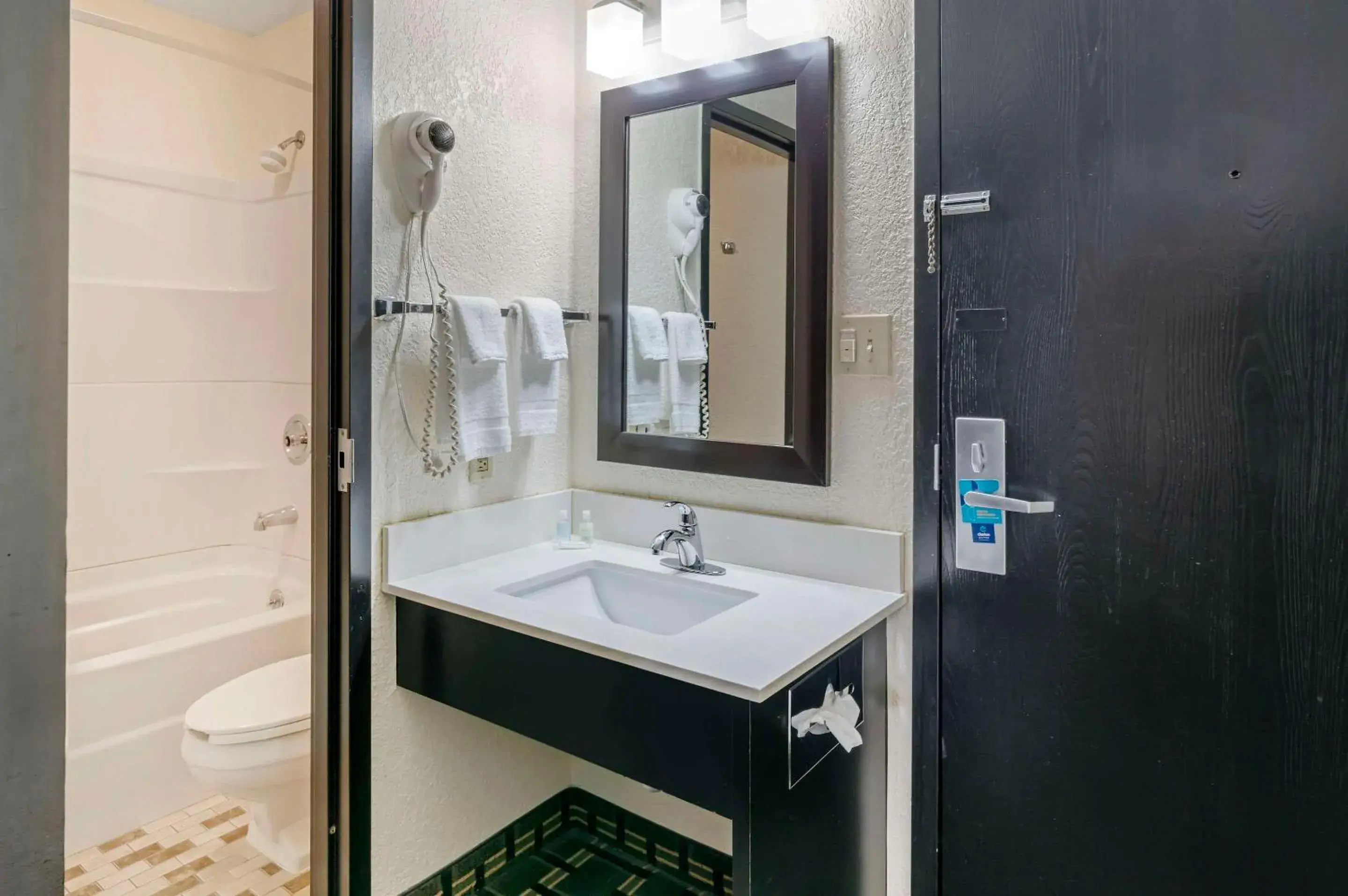 Bedroom in Clarion Pointe Bedroom in Clarion Pointe