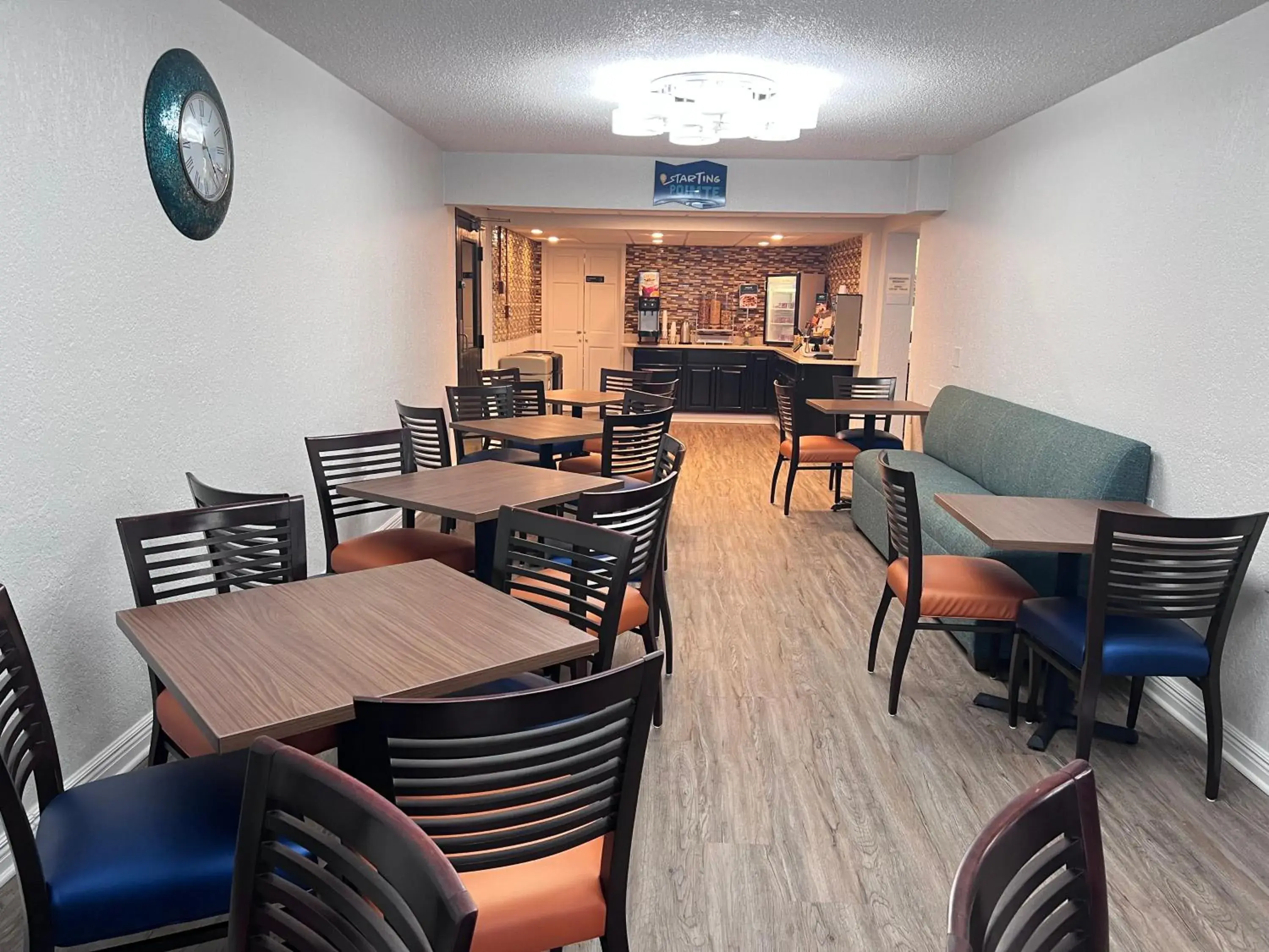 Breakfast in Clarion Pointe Breakfast in Clarion Pointe