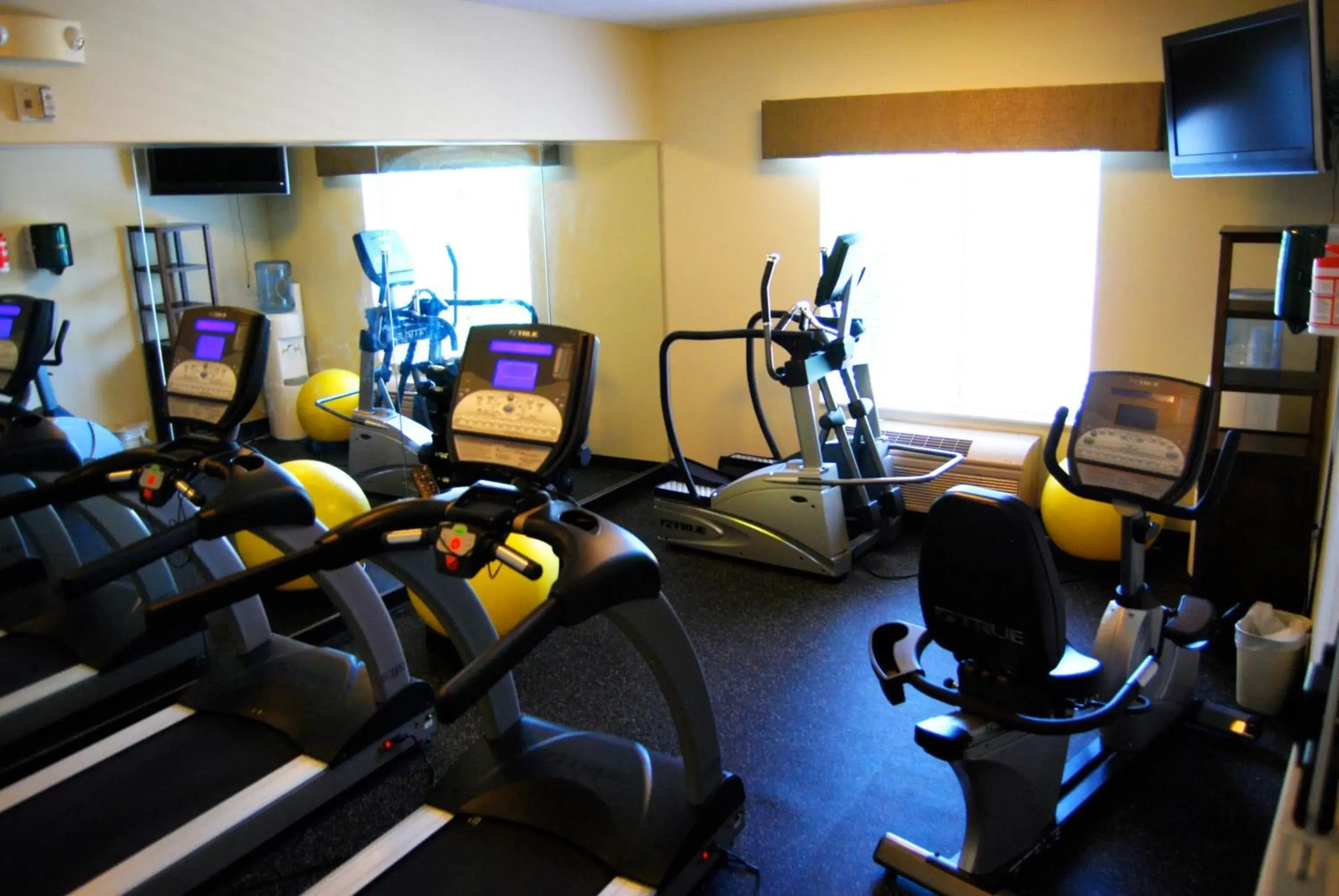 Fitness centre/facilities in Holiday Inn Express & Suites Superior by IHG Fitness centre/facilities in Holiday Inn Express & Suites Superior by IHG