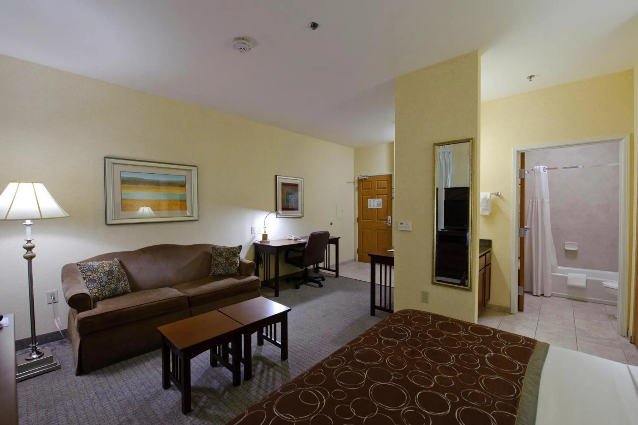 Photo of the whole room, Bed in Staybridge Suites Corpus Christi by IHG