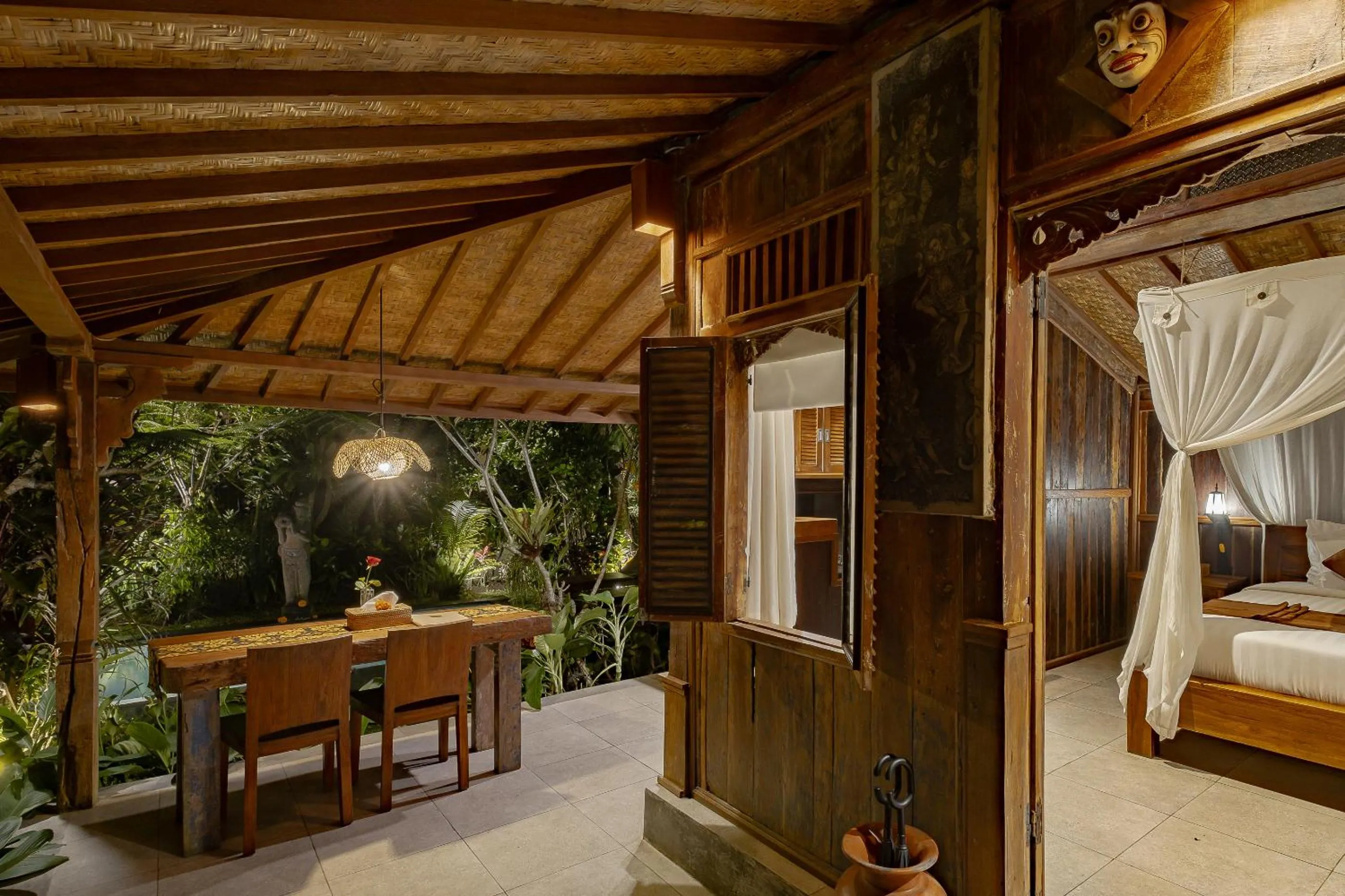 Bed in Moringa Ubud Villa