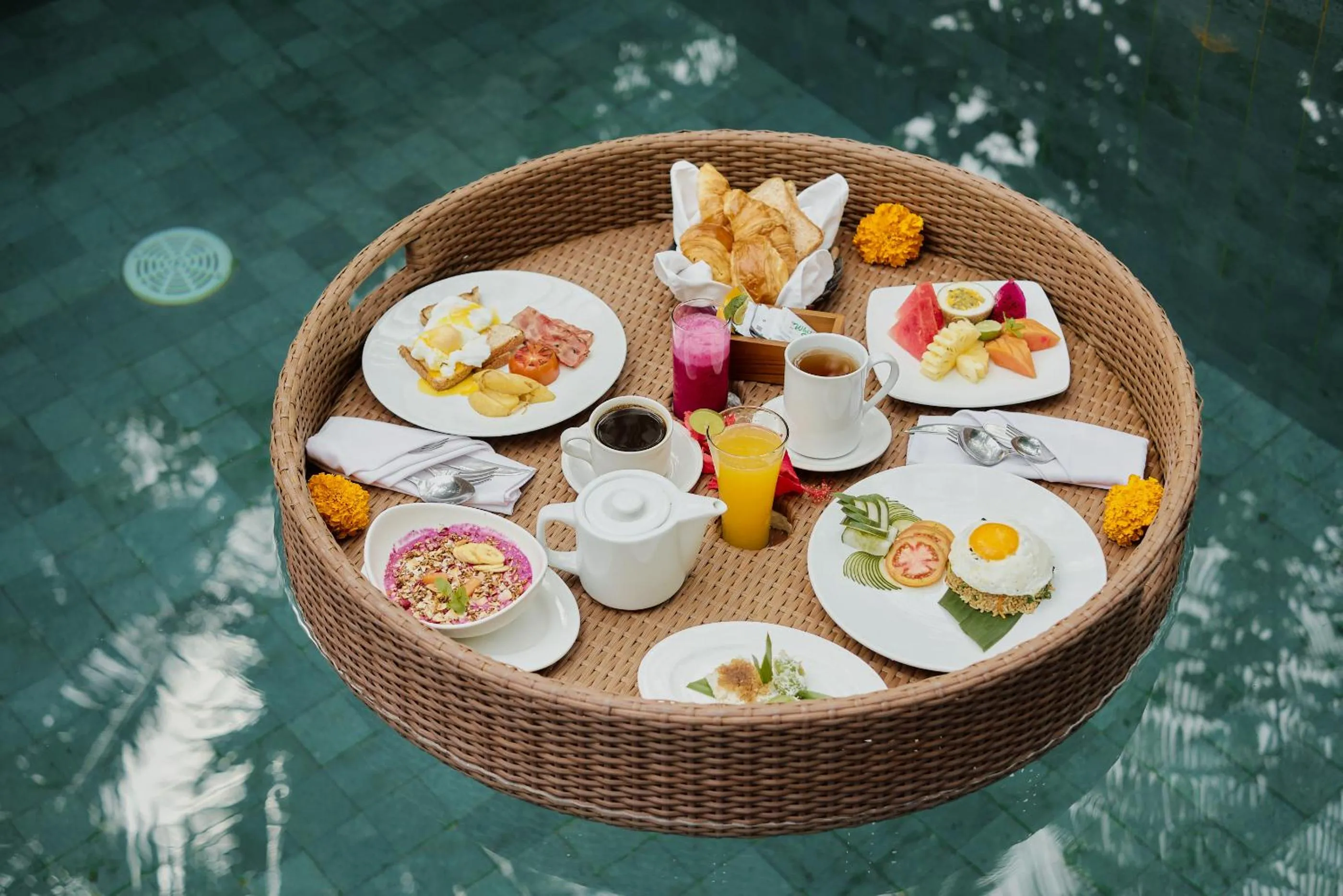 Food and drinks in Moringa Ubud Villa