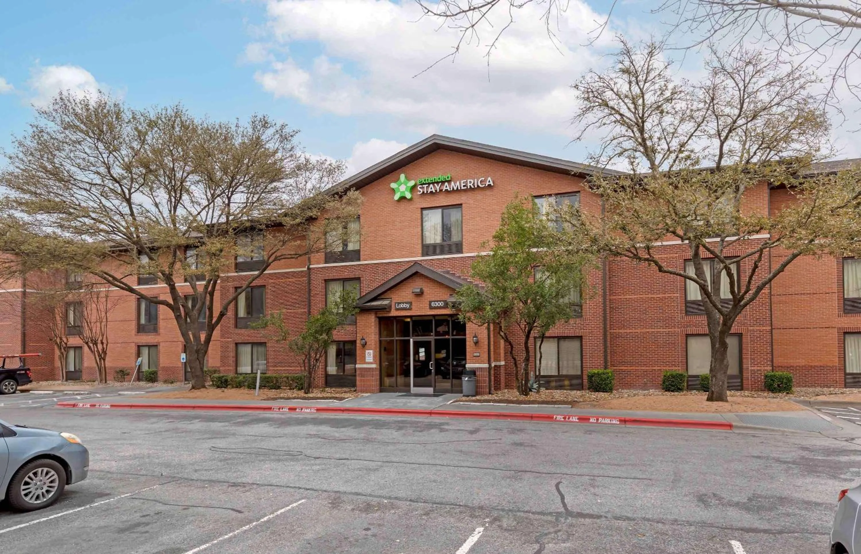Property building in Extended Stay America Suites - Austin - Metro
