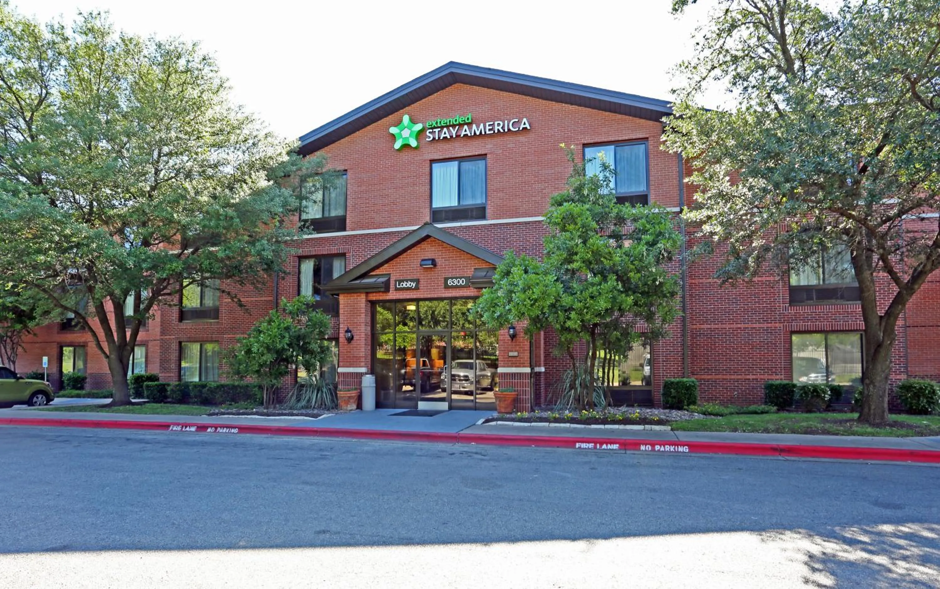 Property building in Extended Stay America Suites - Austin - Metro