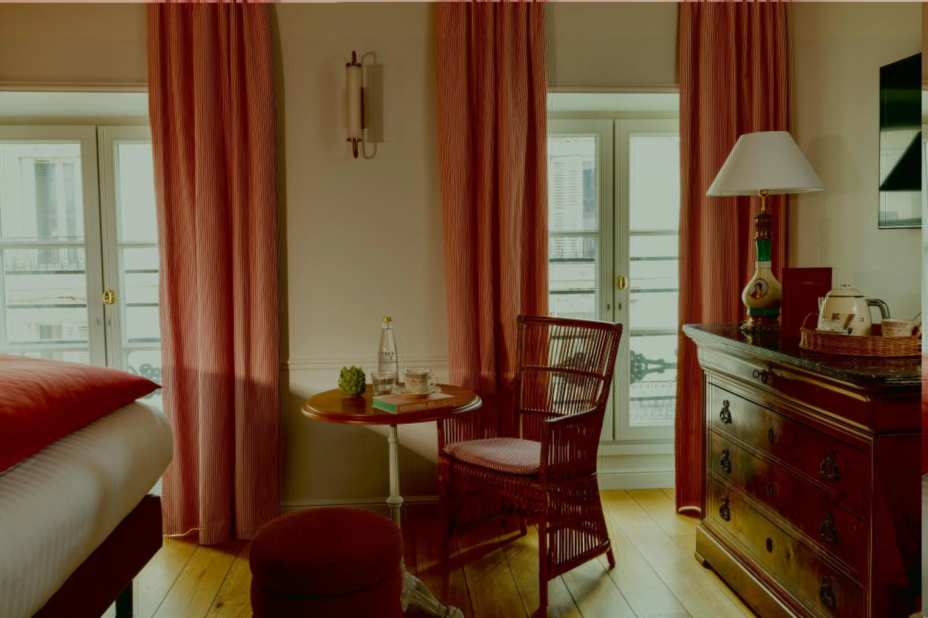 Bedroom, Bed in Hôtel Le Lavoisier & Spa