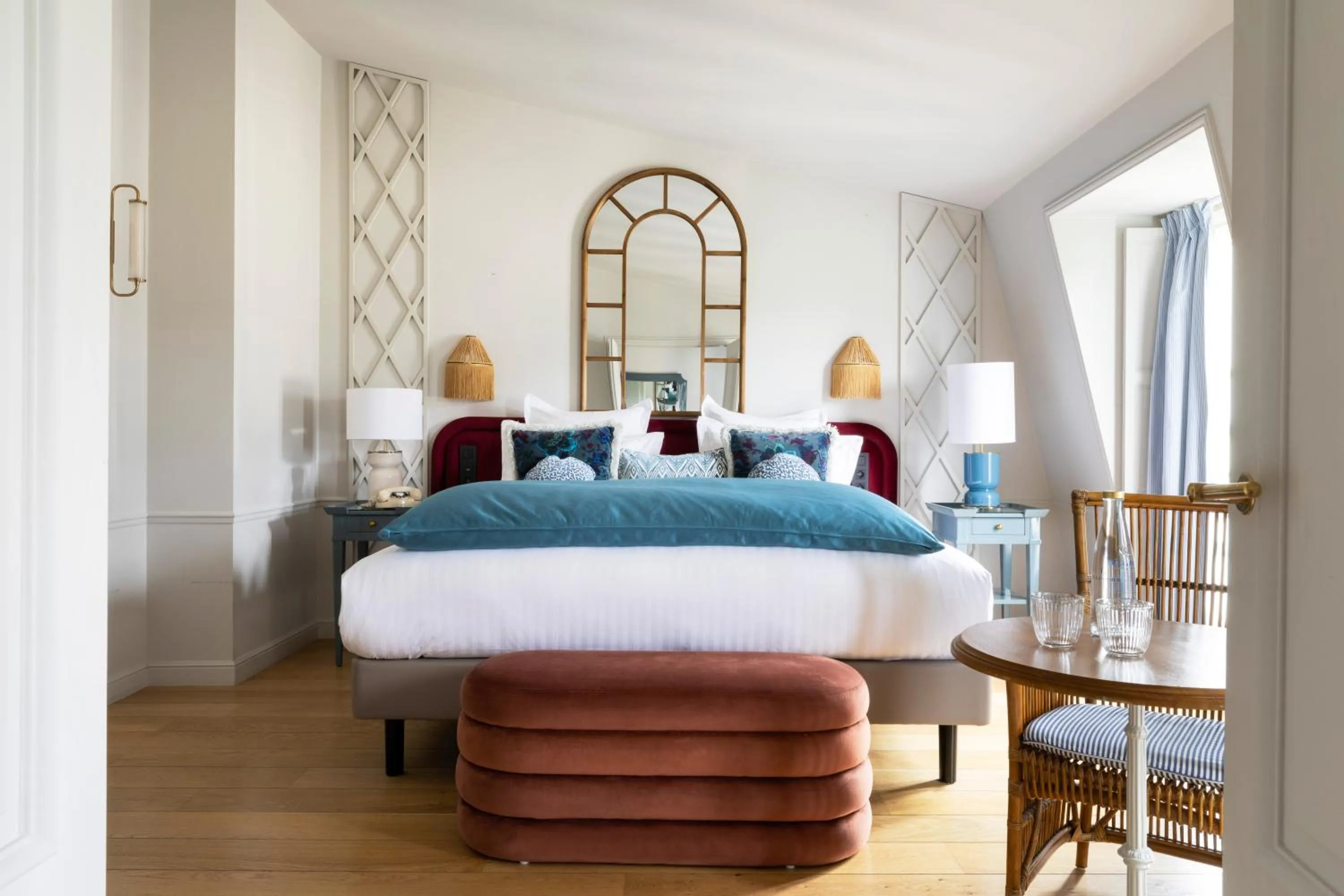 Bedroom, Bed in Hôtel Le Lavoisier & Spa