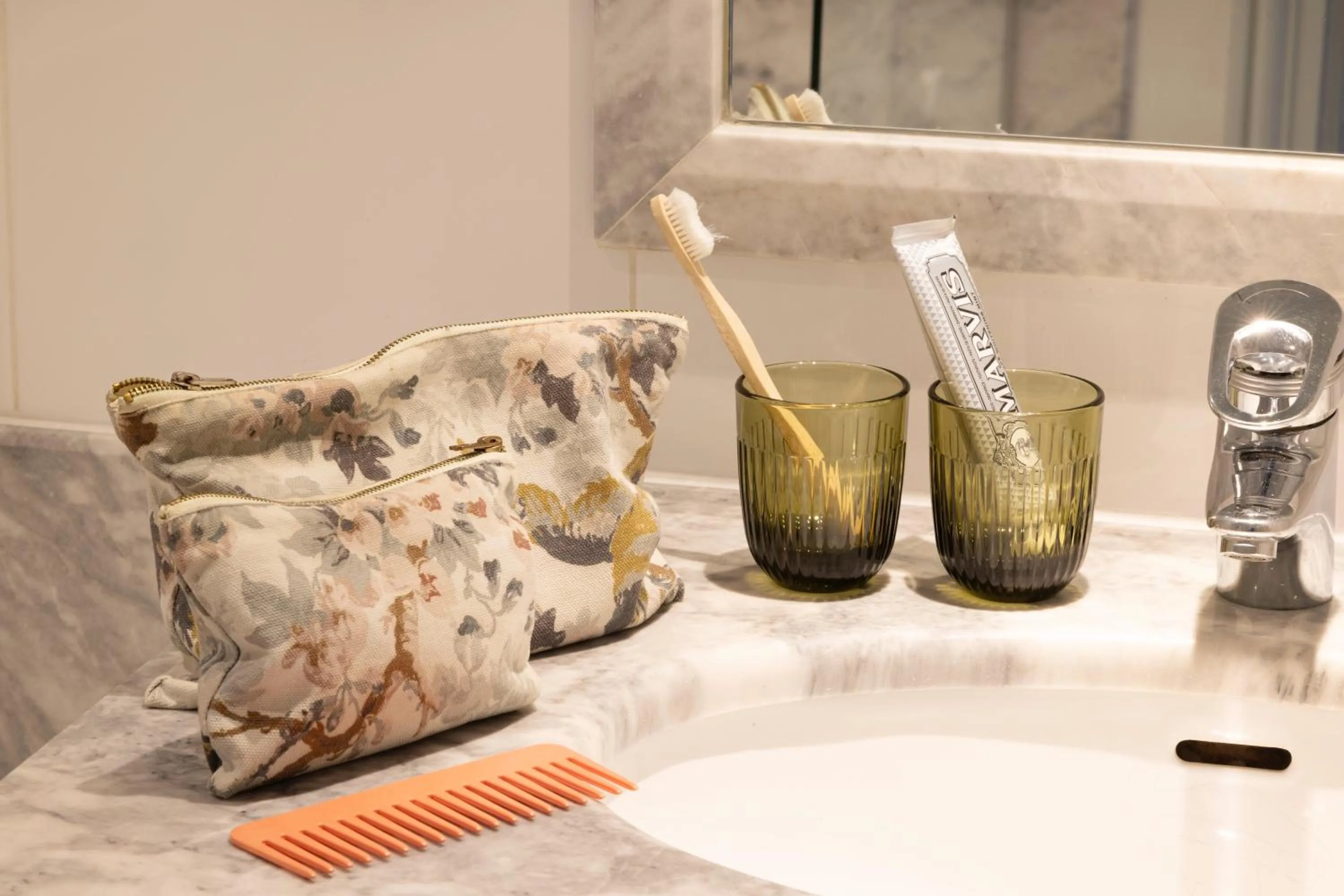 Bathroom in Hôtel Le Lavoisier & Spa