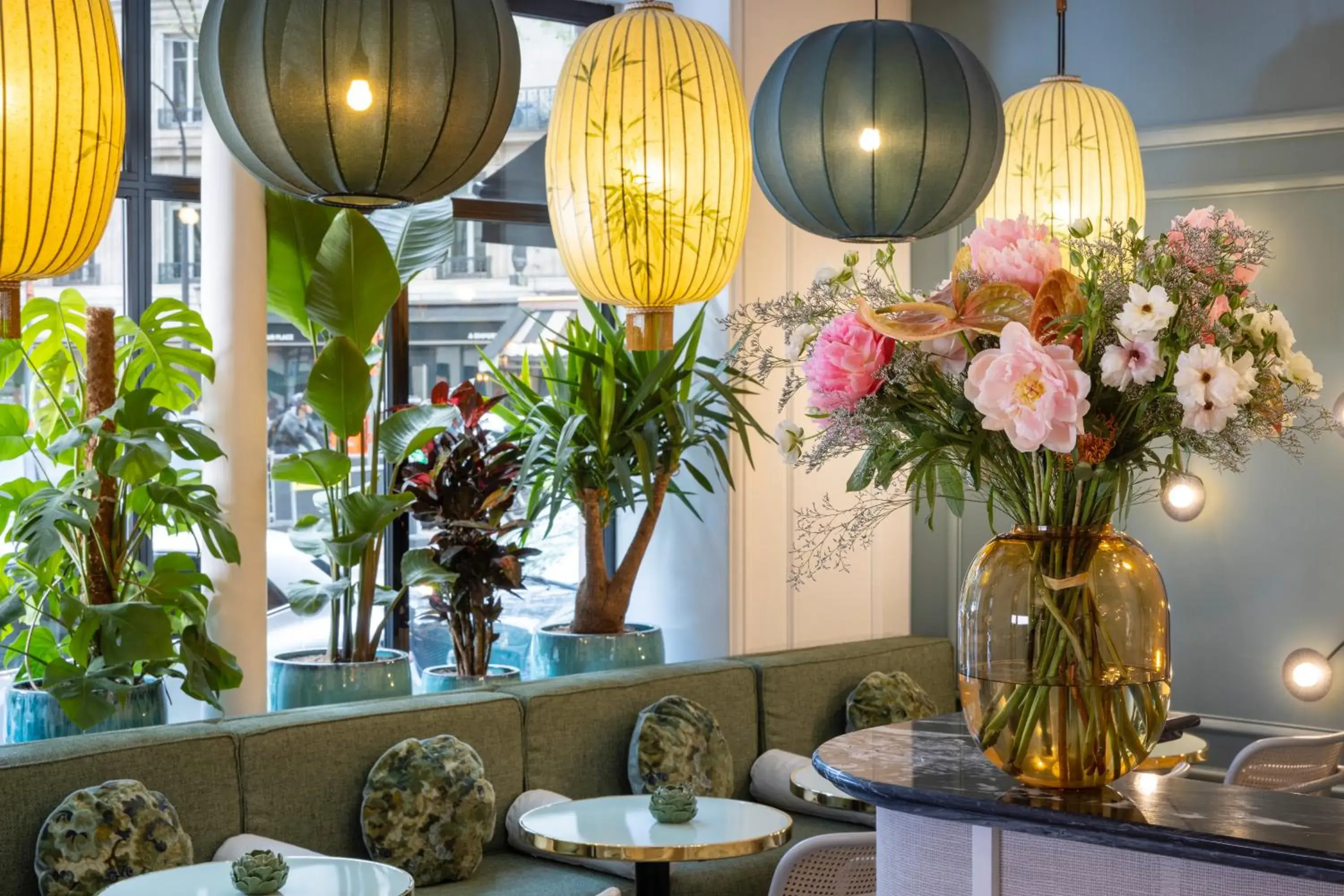 Lobby or reception in Hôtel Le Lavoisier & Spa Lobby or reception in Hôtel Le Lavoisier & Spa