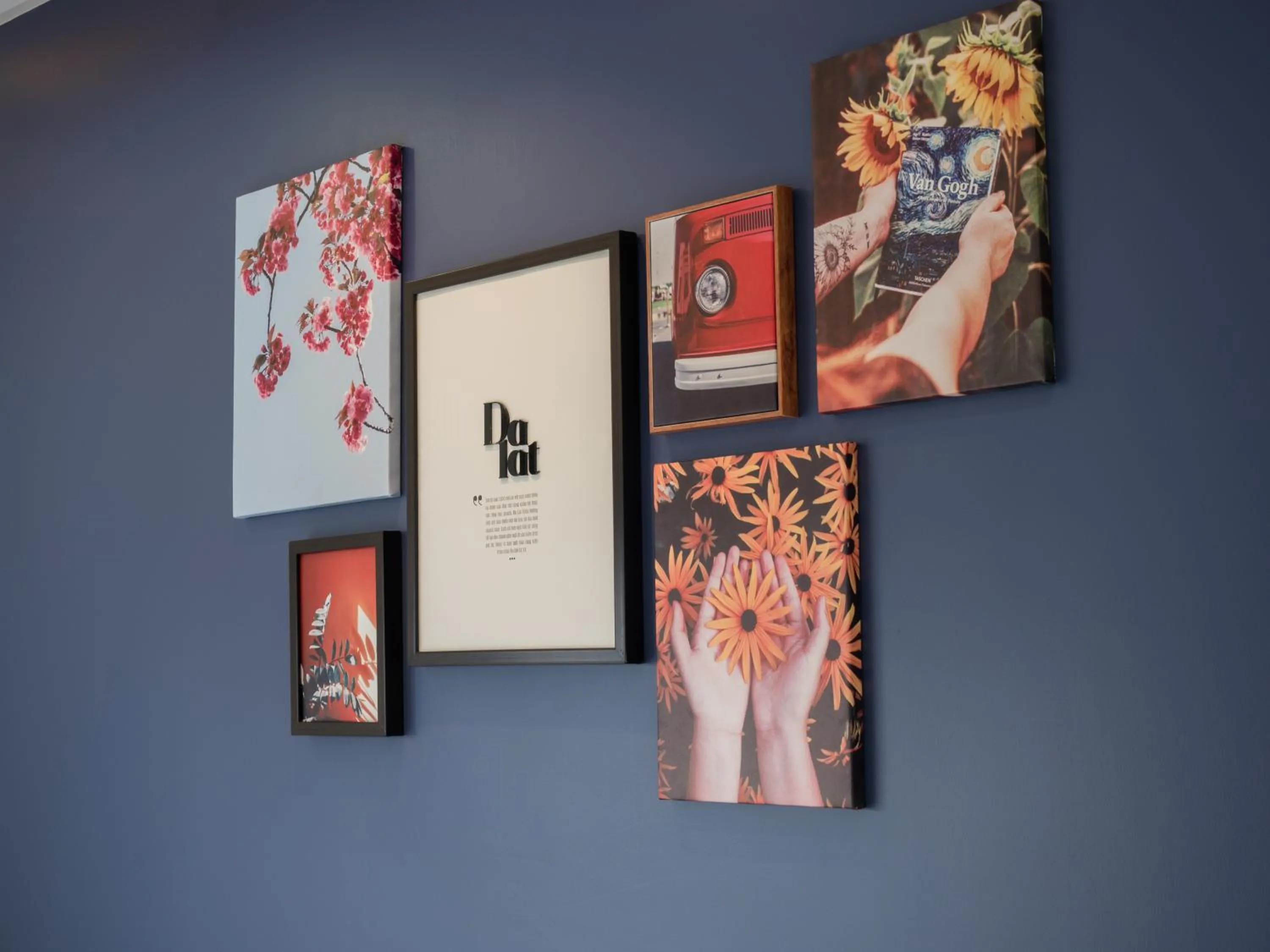 Decorative detail in Wings House