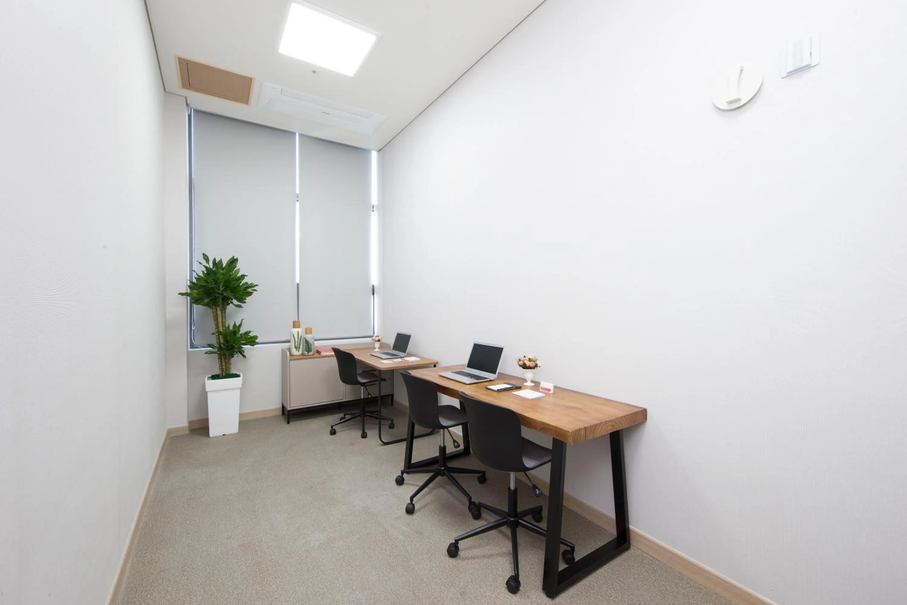 Business facilities in Ramada by Wyndham Daejeon