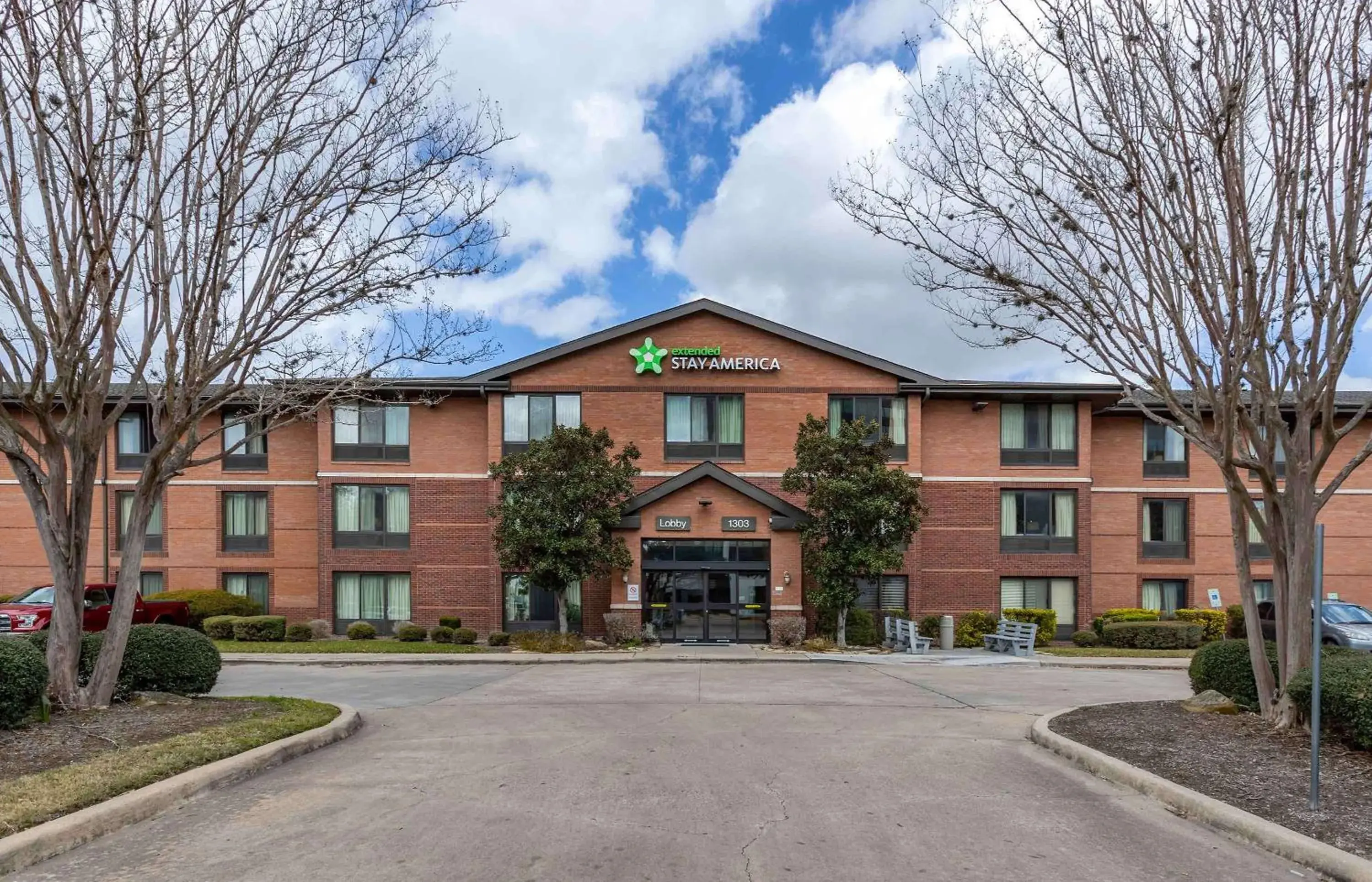 Property building in Extended Stay America Suites - Houston - Med Ctr - NRG Park - Kirby Property building in Extended Stay America Suites - Houston - Med Ctr - NRG Park - Kirby