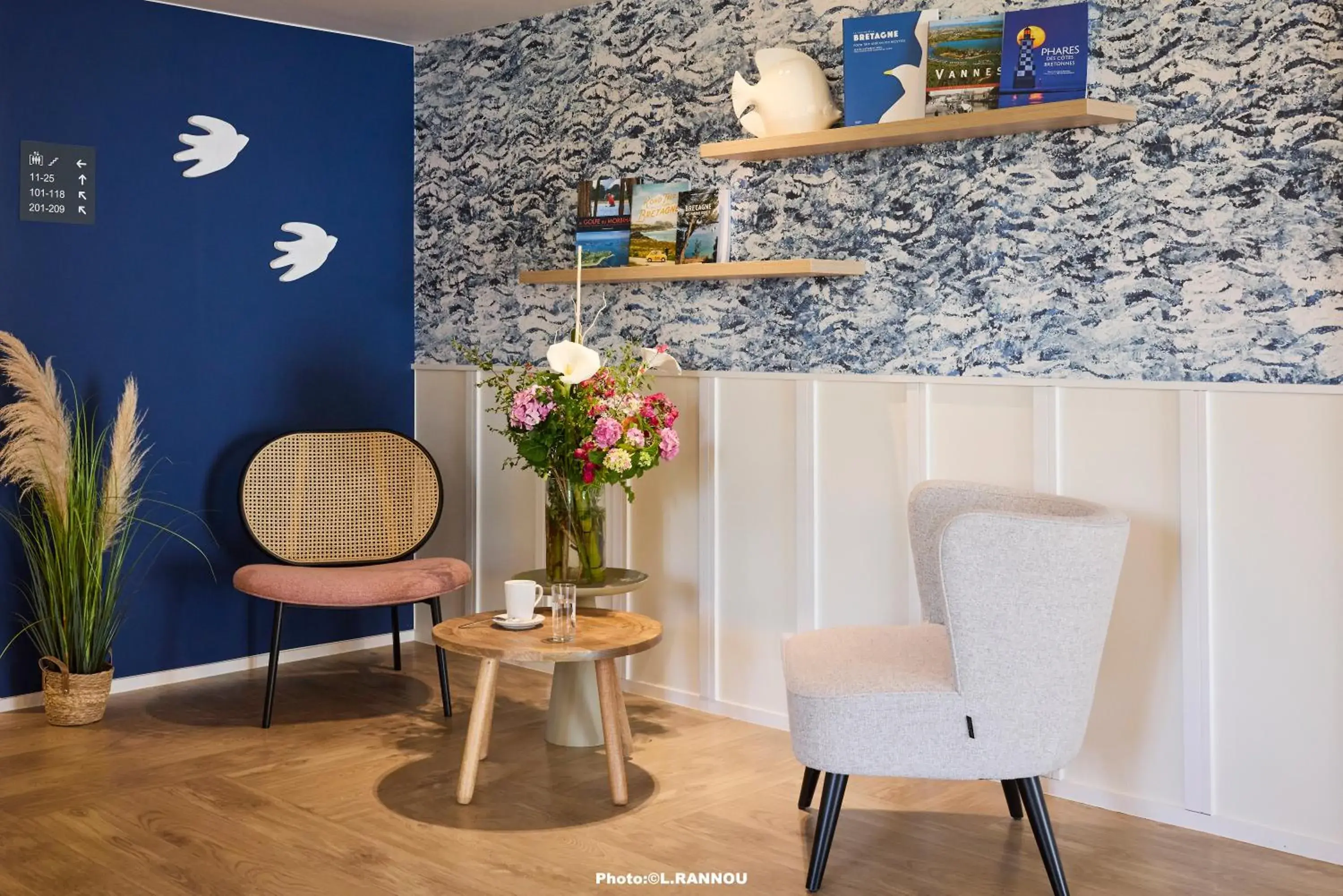 Living room in Quality Hotel La Marebaudière Vannes Centre Living room in Quality Hotel La Marebaudière Vannes Centre