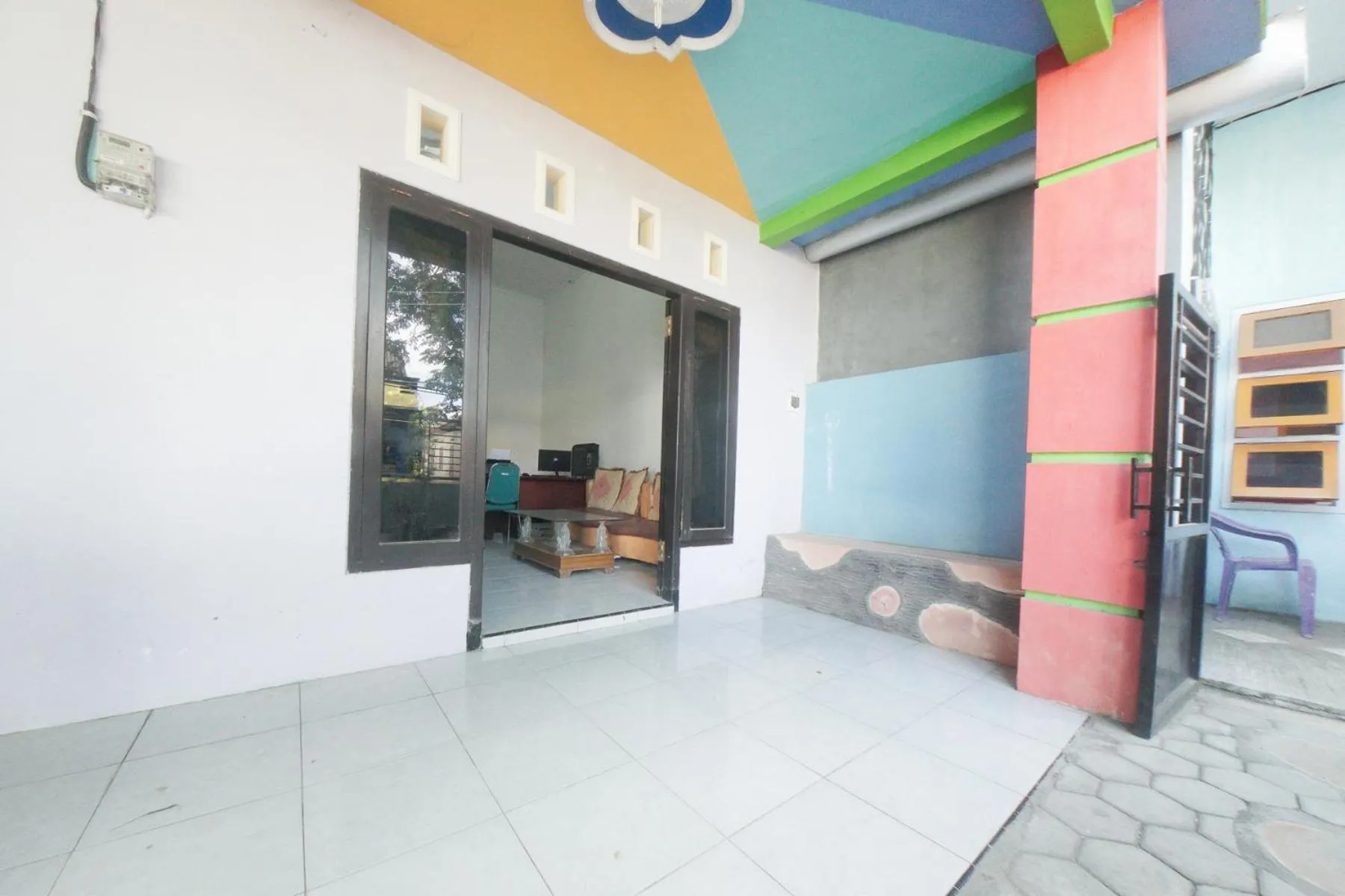 Property building in RedDoorz Syariah near Mall Roxy Banyuwangi 2