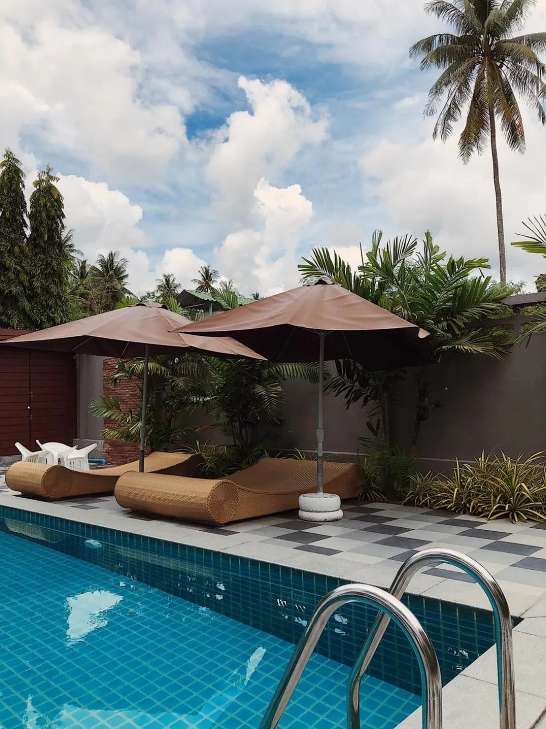 Swimming pool in Big Buddha Hillside Hotel
