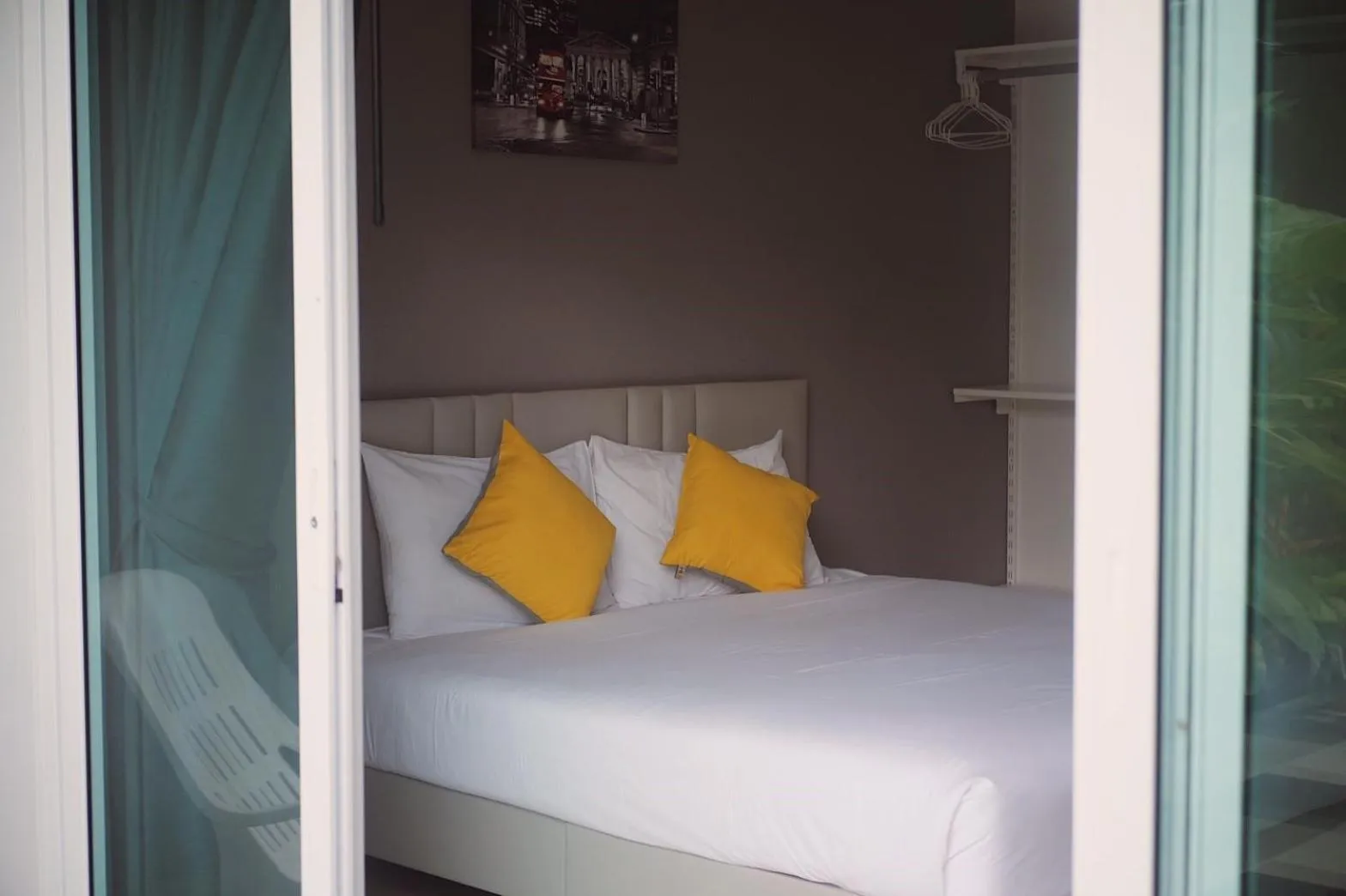 Bed in Big Buddha Hillside Hotel