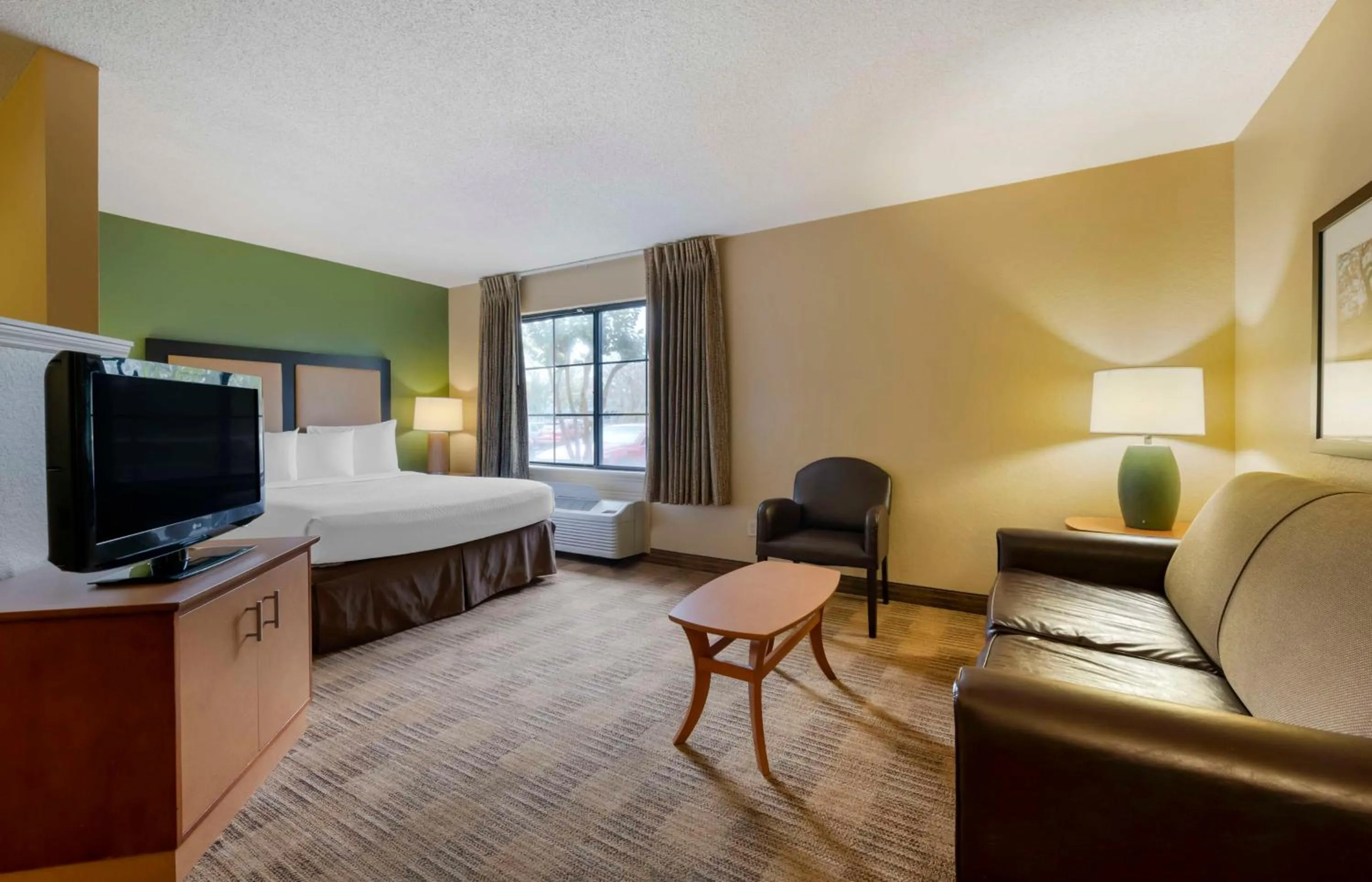 Bedroom, Bed in Extended Stay America Suites - Melbourne - Airport