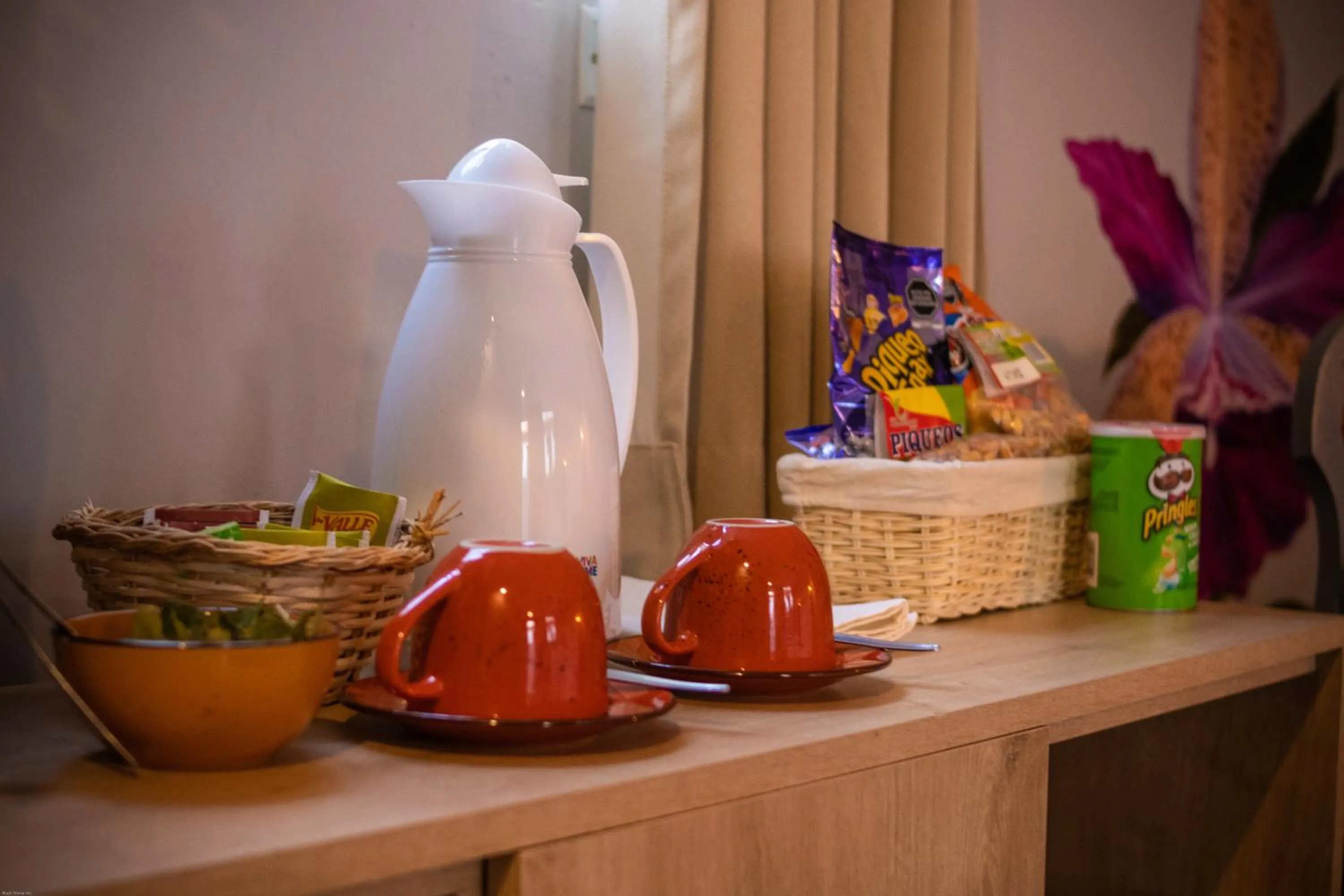 Coffee/tea facilities in Home Garden Hotel