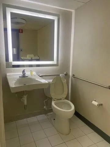 Days Inn by Wyndham Scranton PA