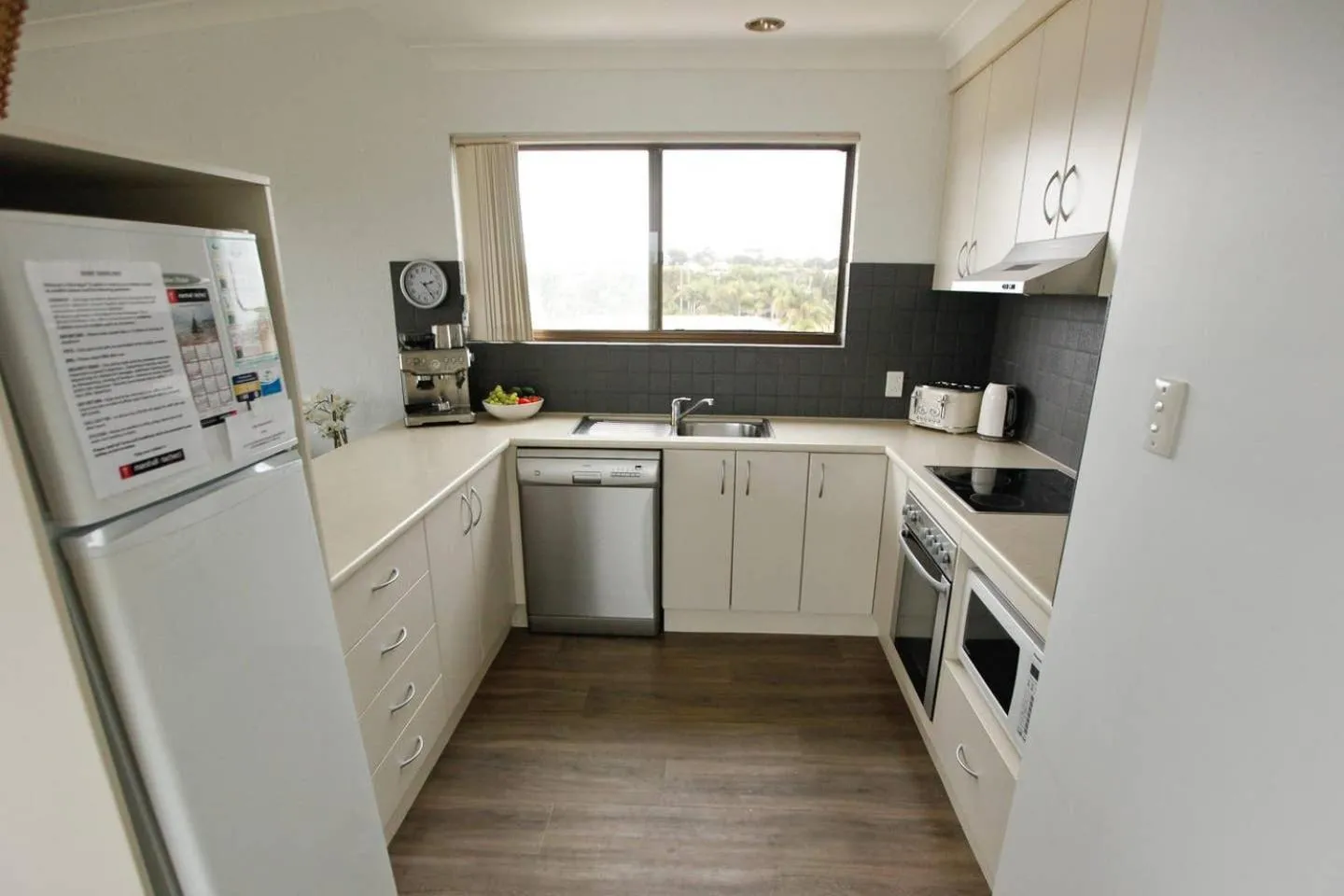 Kitchen or kitchenette in Penthouse Apartment - Amazing Views, Location & Luxury