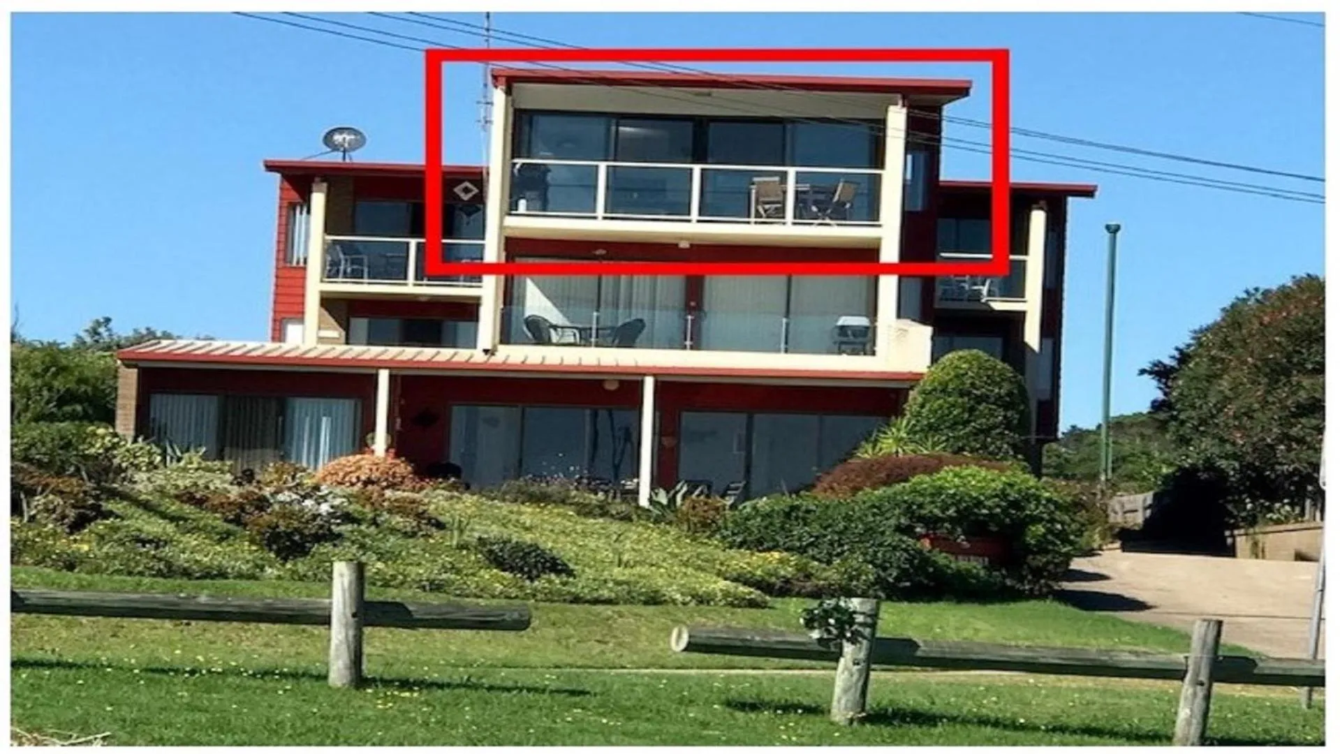 Property building in Penthouse Apartment - Amazing Views, Location & Luxury