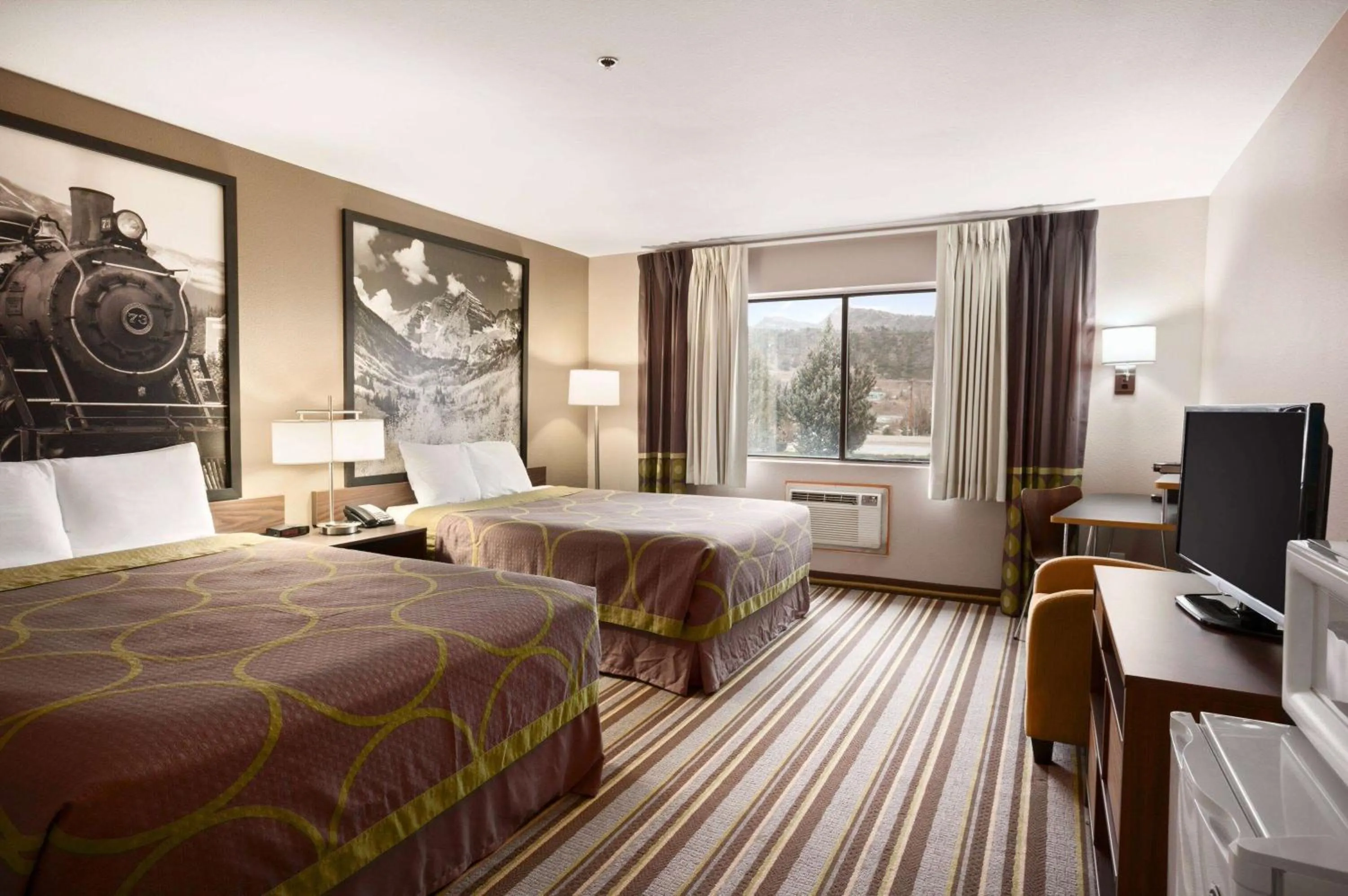 Photo of the whole room, Bed in Super 8 by Wyndham Durango