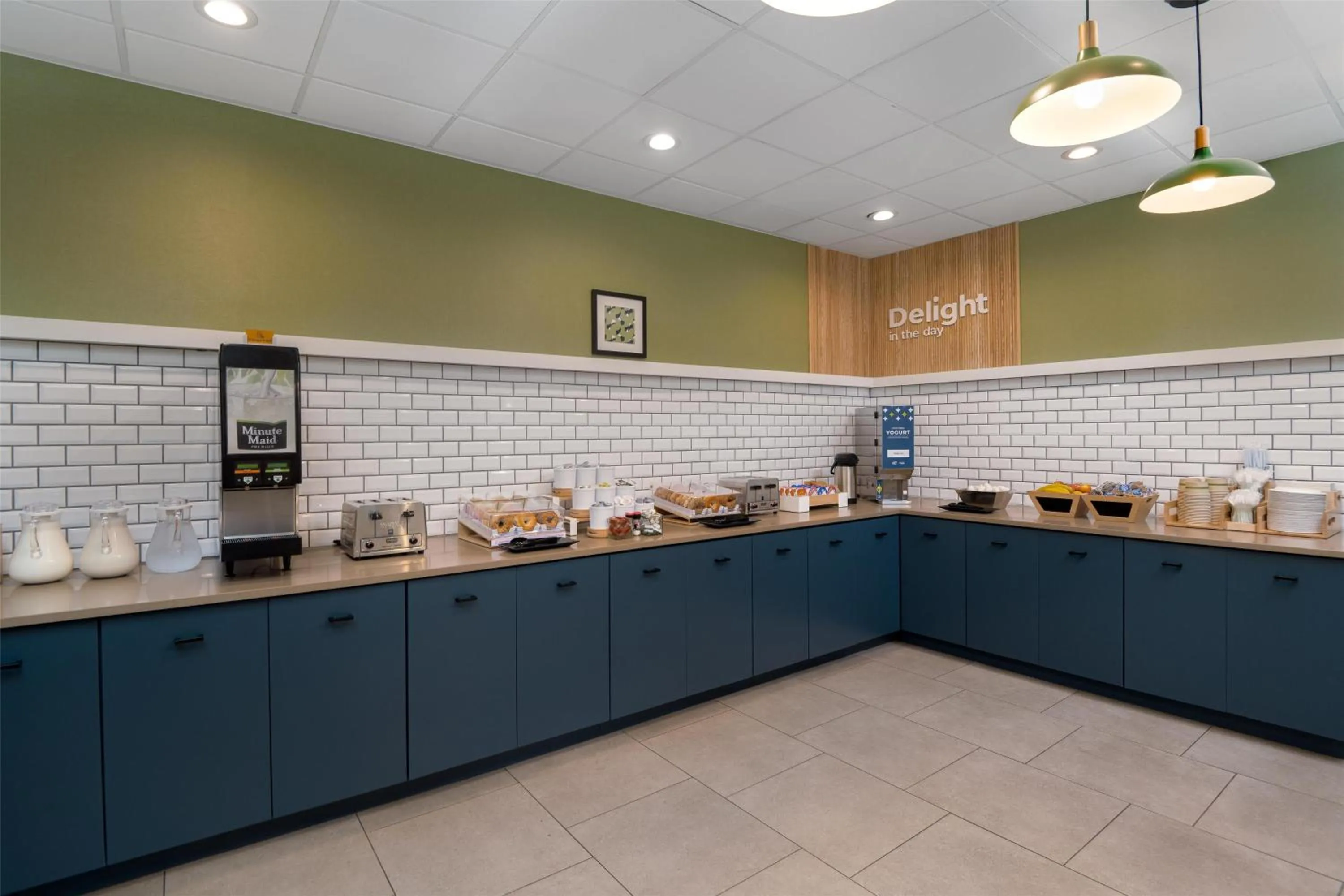 Breakfast in Spark by Hilton Summerville